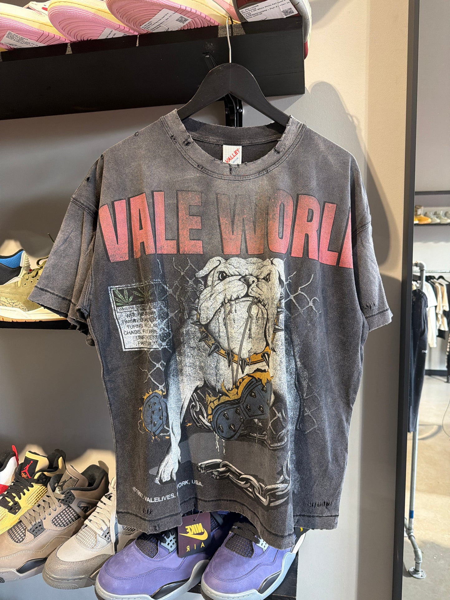 Vale World Bulldog Tee