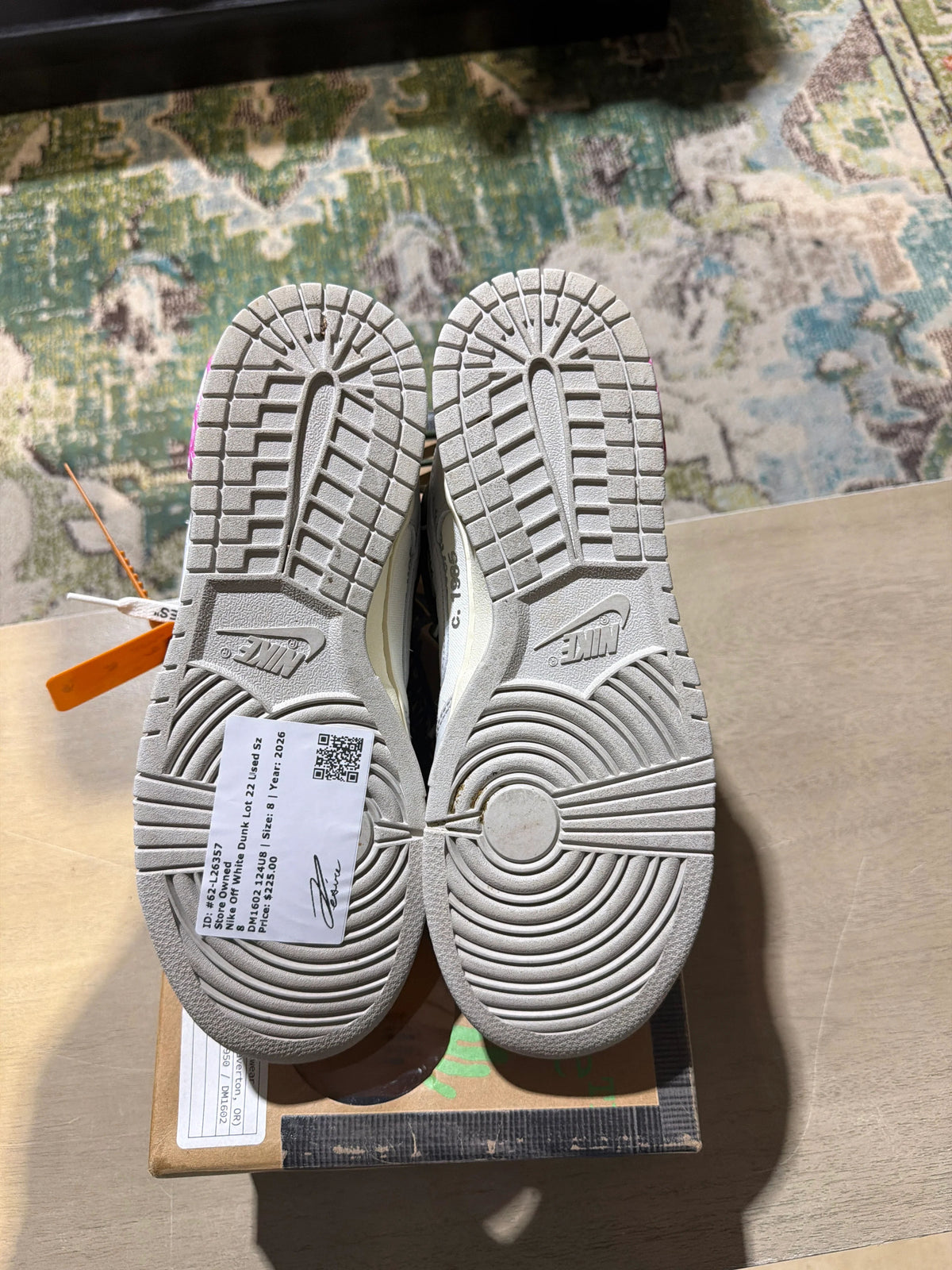 Nike Dunk Low Off-White Lot 22 - Pre-Owned