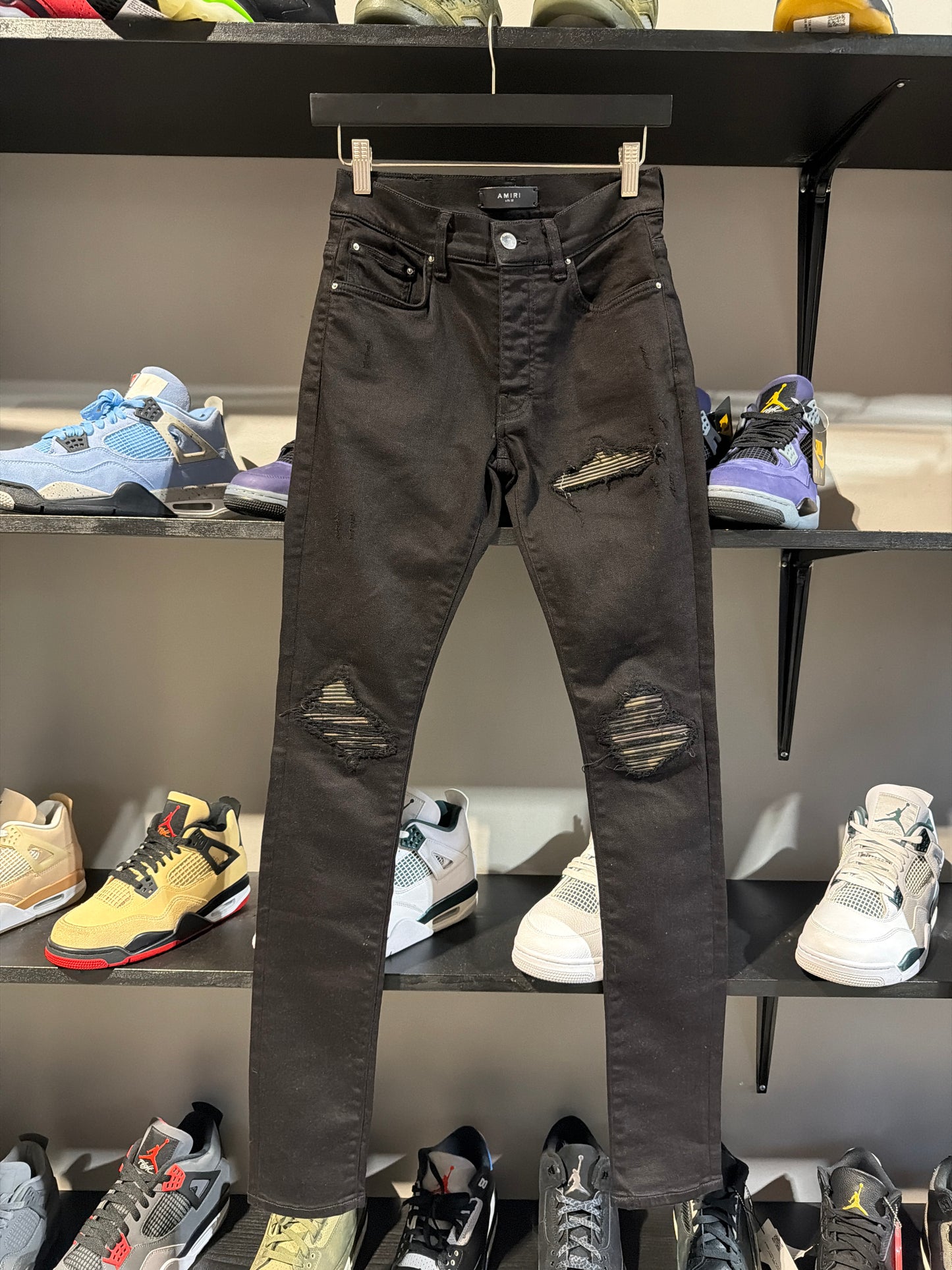 AMIRI MX1 BLACK/CAMO JEANS SZ 28