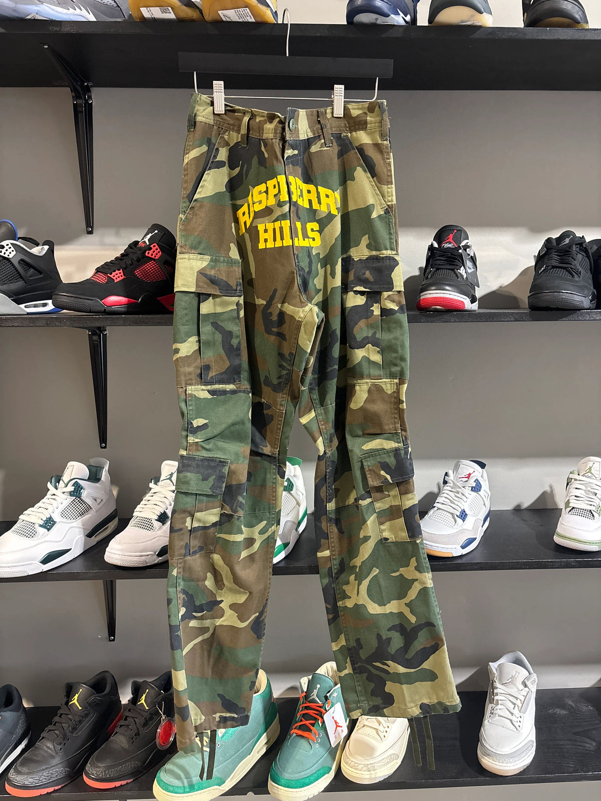 Gv Gallery Camo Pants