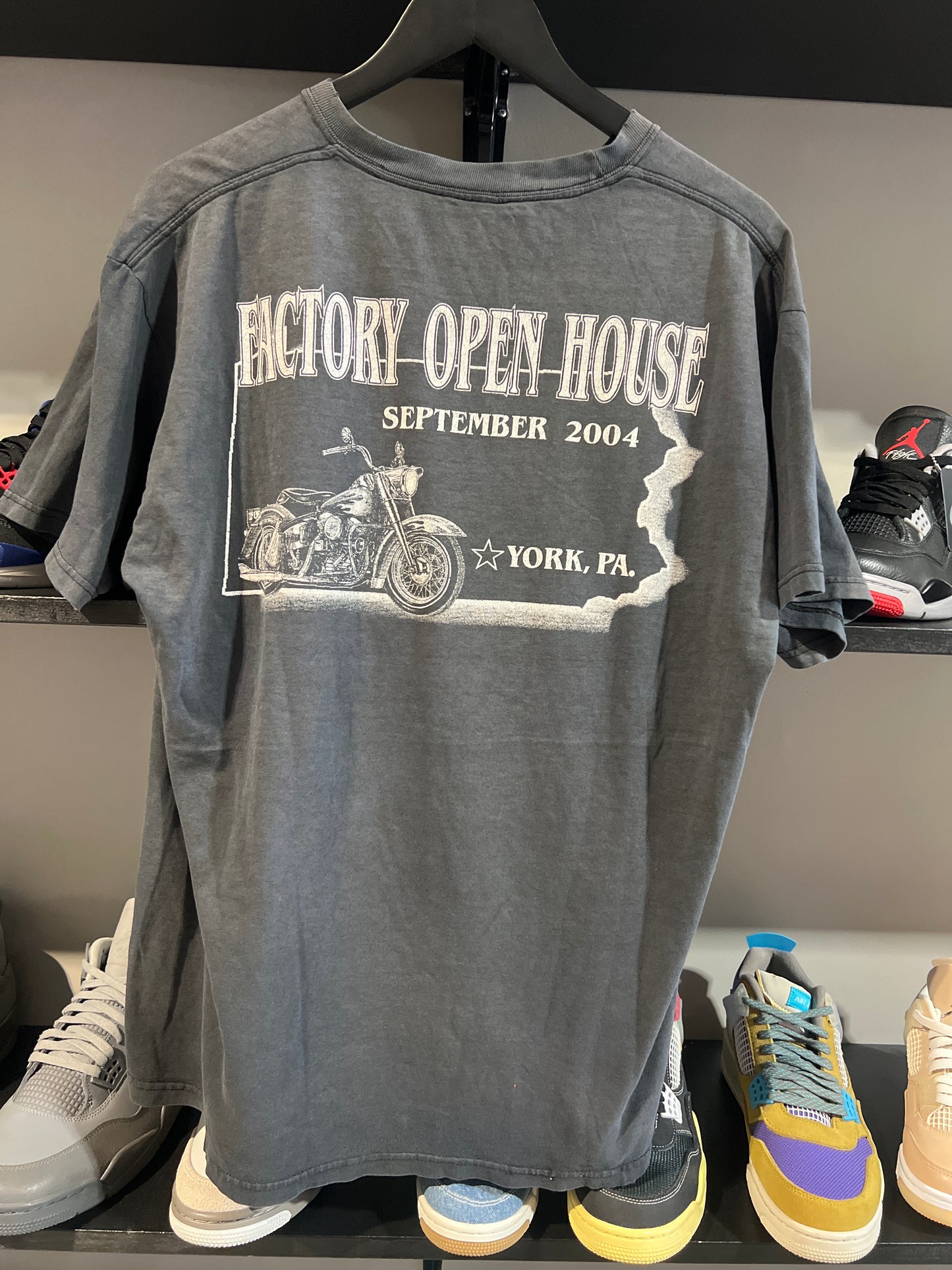 Vintage 04 factory open hours tee
