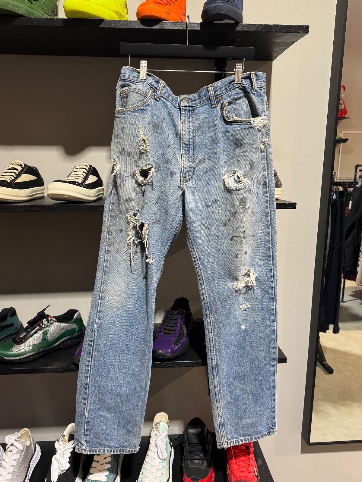 Vintage Distressed Levis Light Wash - Vintage