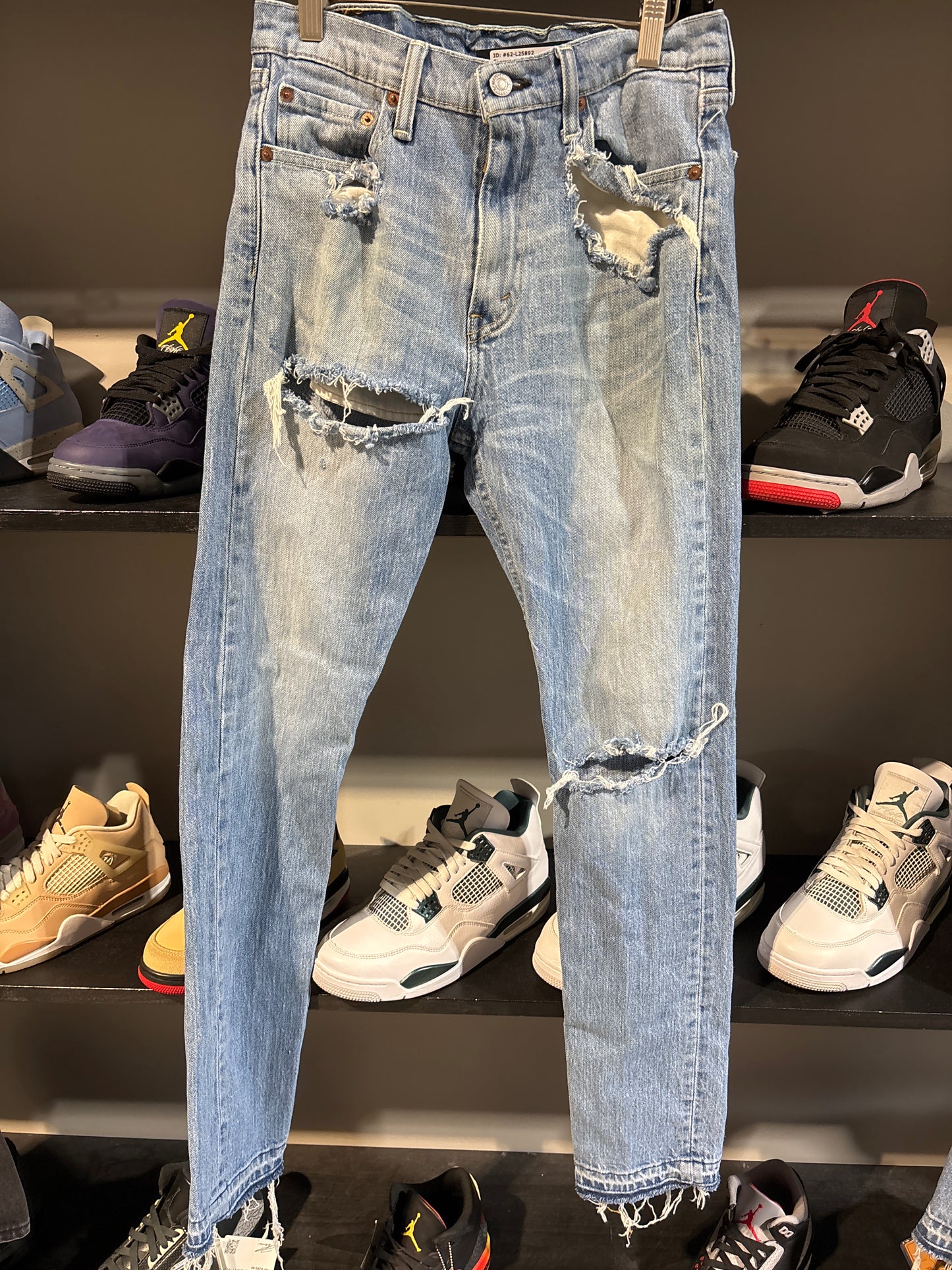 Distressed Levis 510 Sz 30