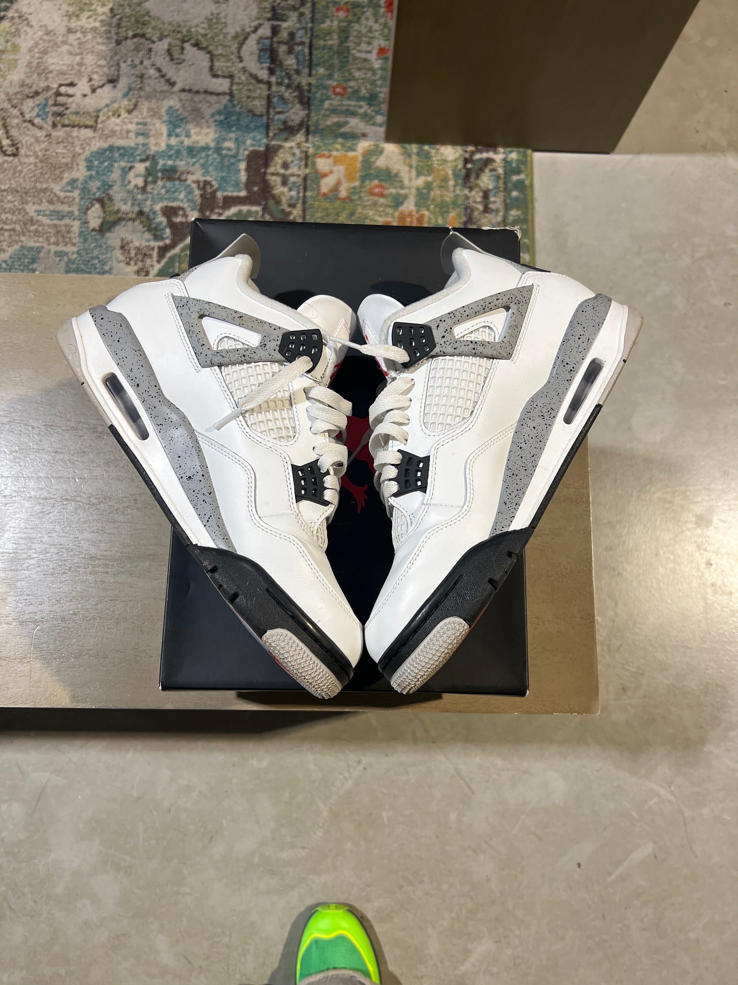 Jordan 4 White Cement Used Sz 9 2025