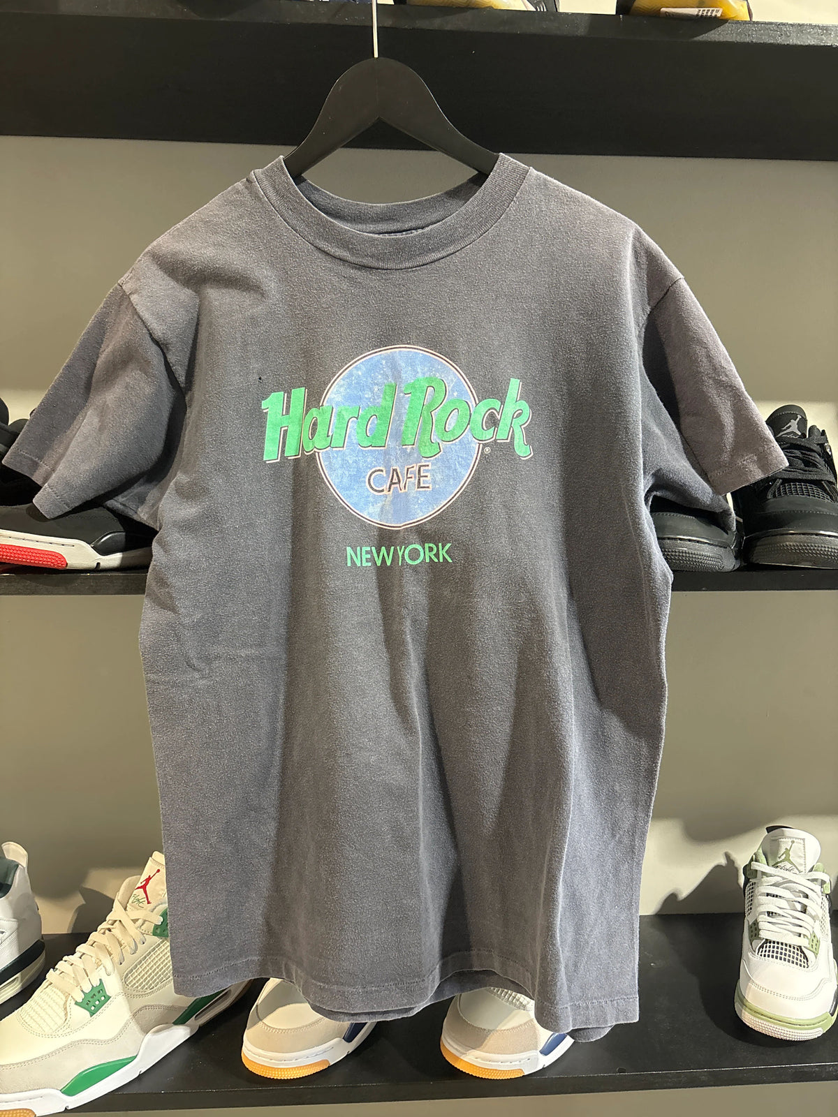 Vintage Hard Rock Cafe Tee - Pre-Owned