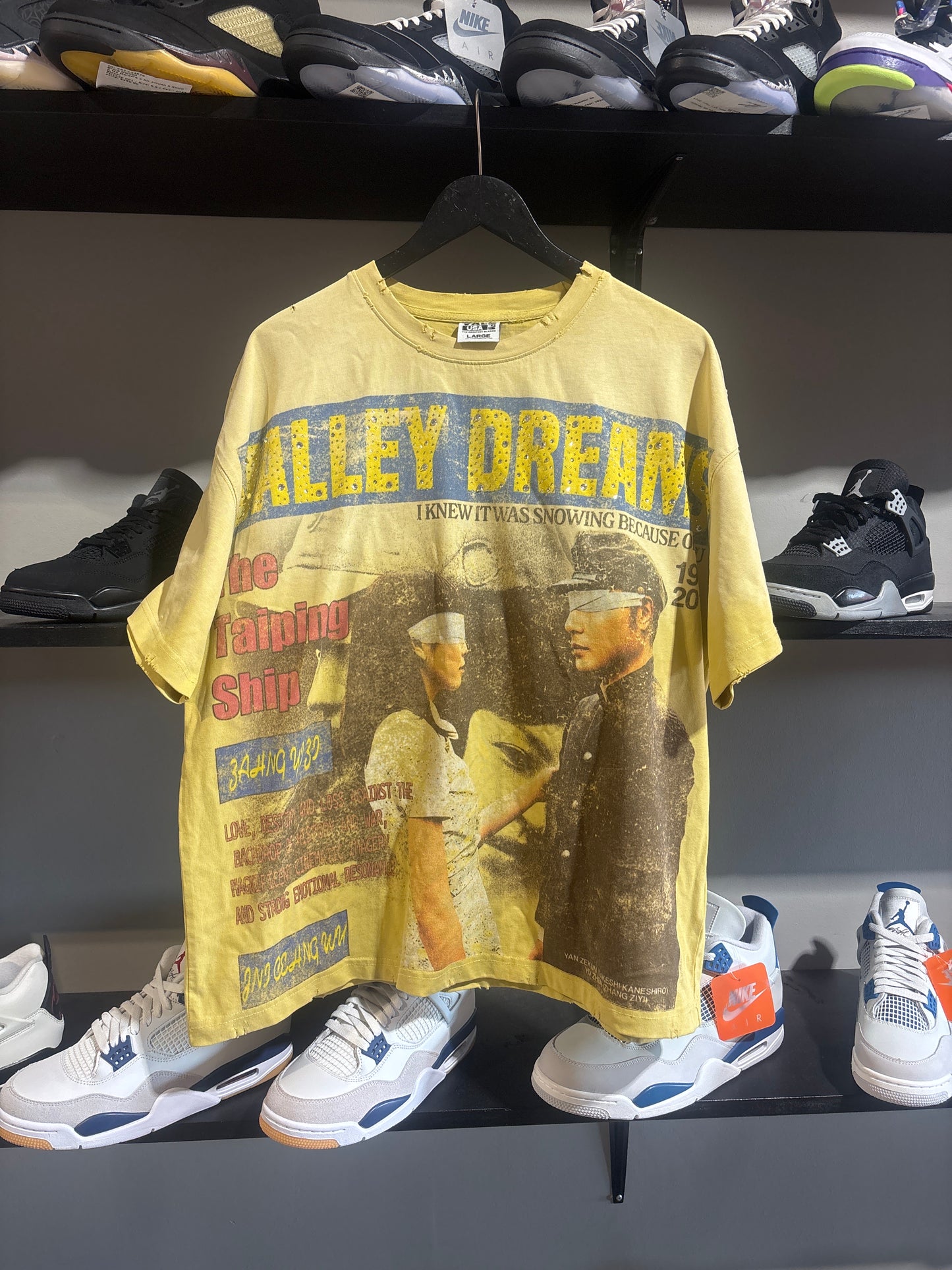 Vale Blindfold Yellow Tee Sz Large