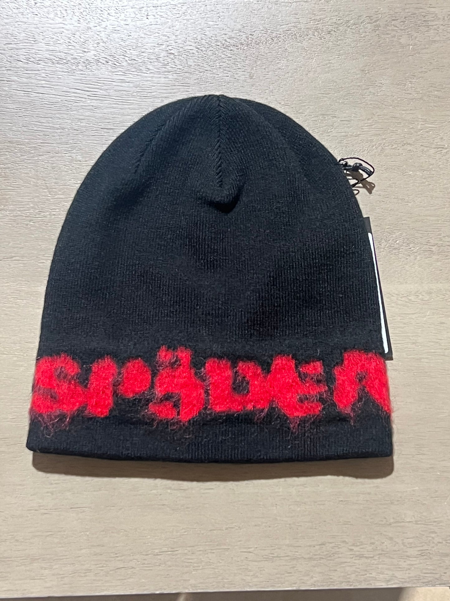 Sp5der fuzzy logo mohair beanie black red