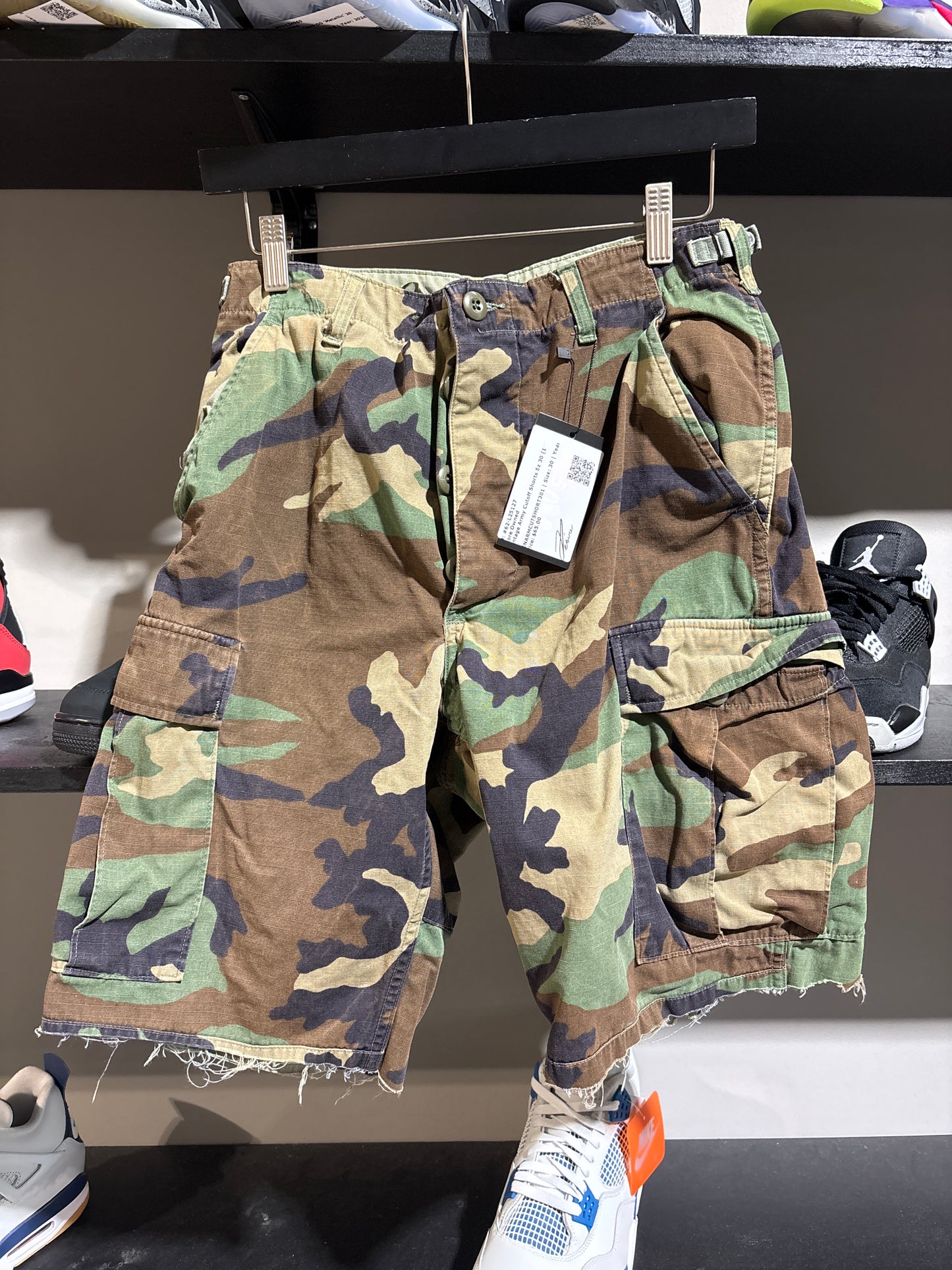 Vintage Army Cutoff Shorts Sz 30 (1)