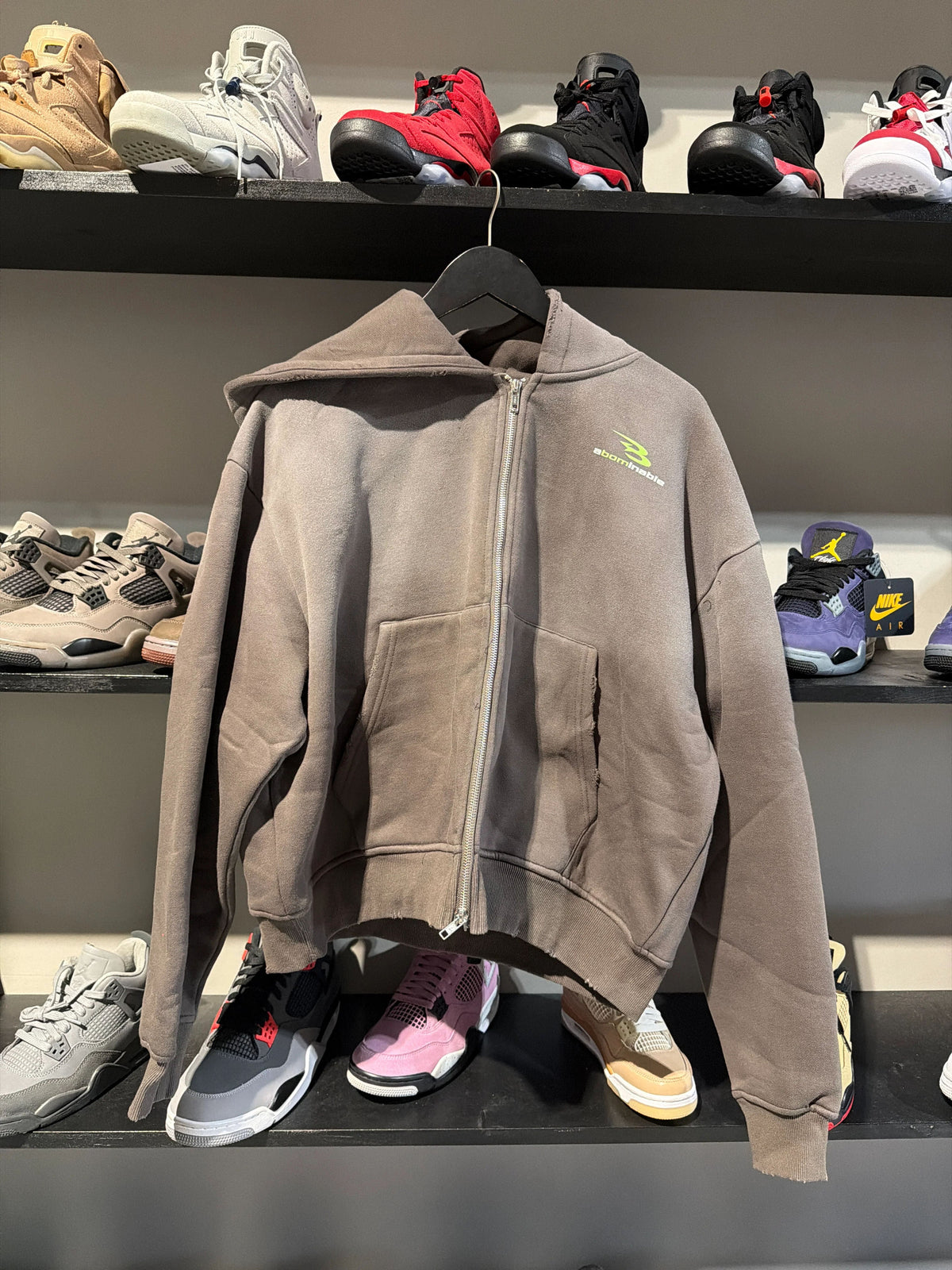 Abominable B Logo Grey/Green Zipup