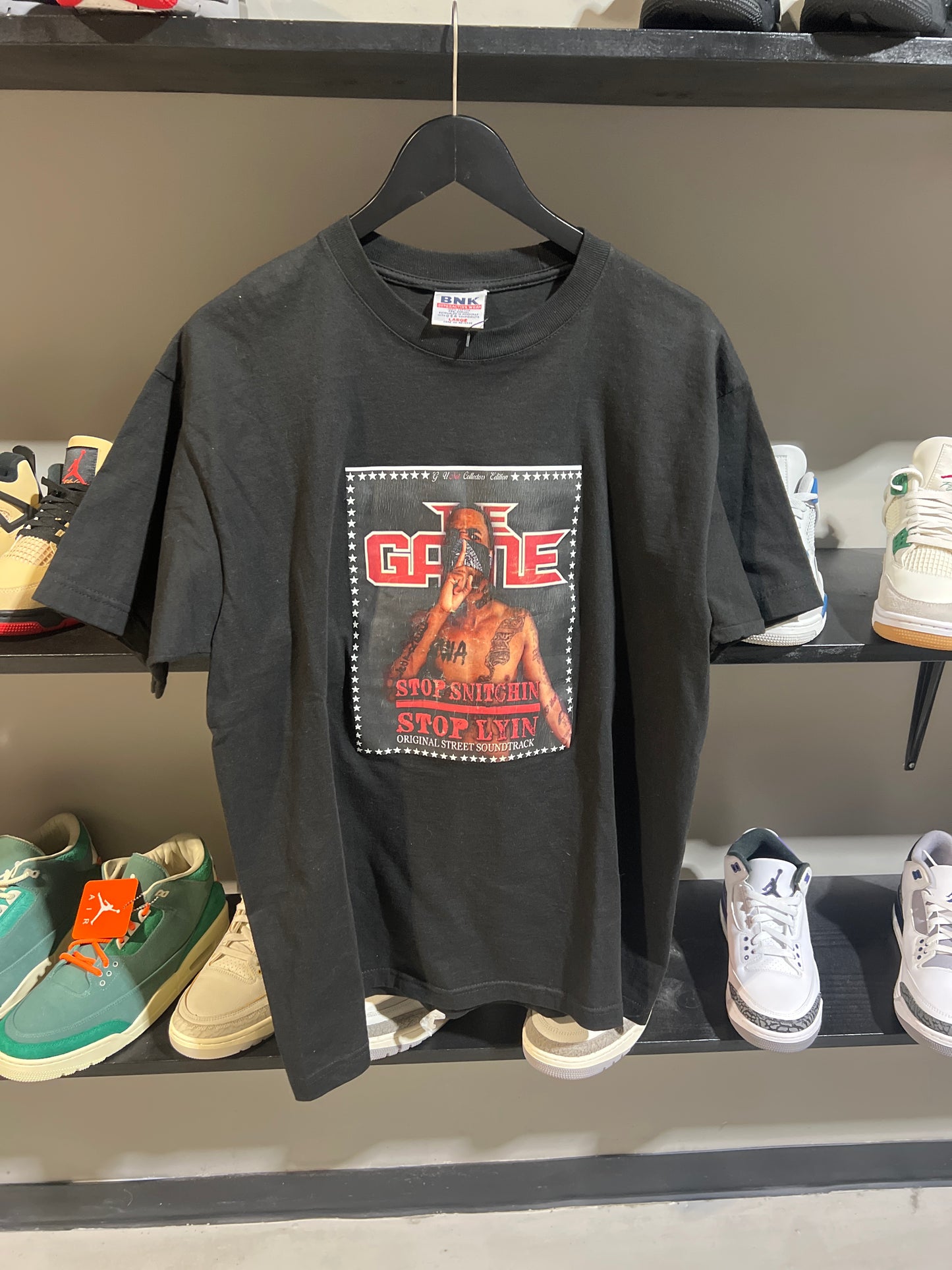the game stop snitching vintage tee sz L