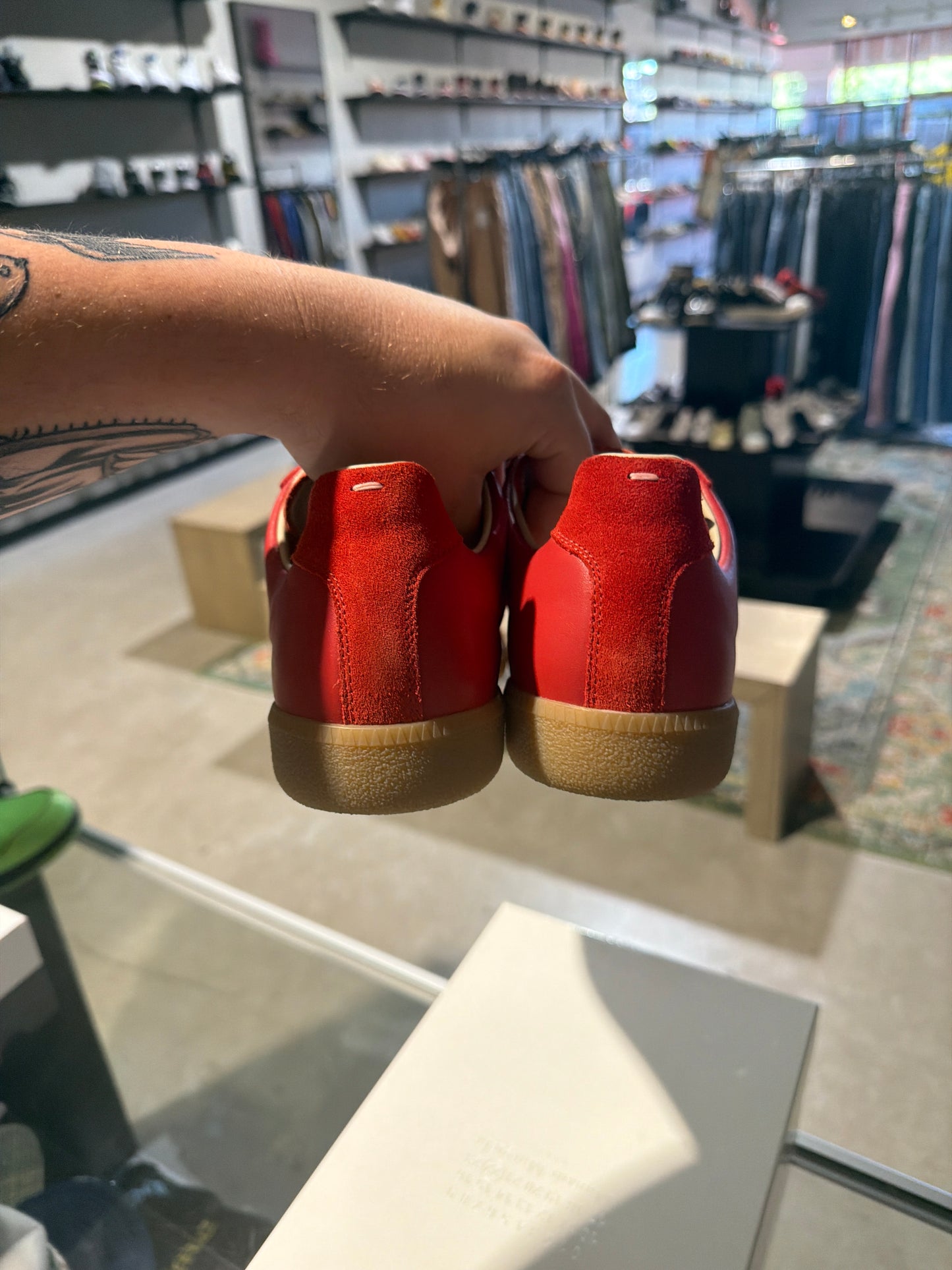 Margeila Gat Red/Gum Used Sz 10