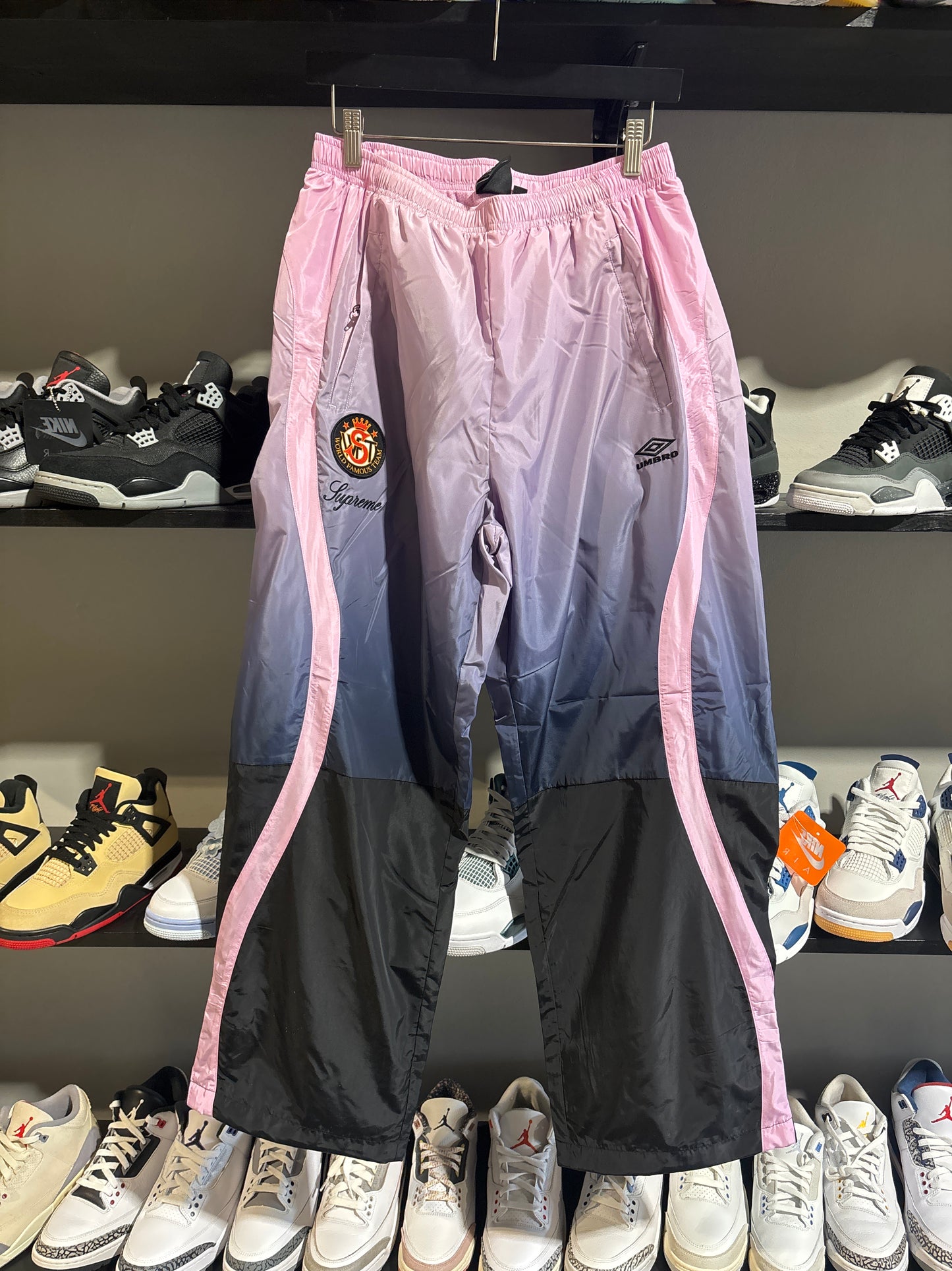 supreme/umbro gradient track pants pink