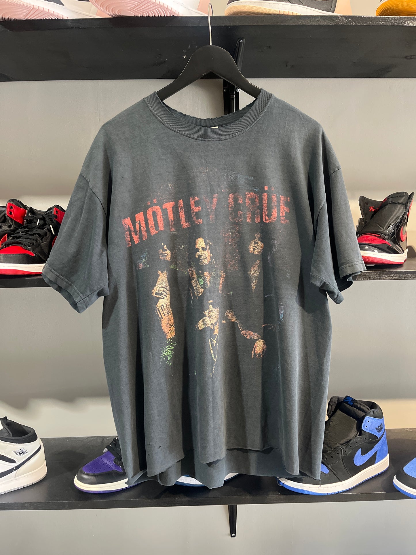 Vintage montley crue 05 tour tee