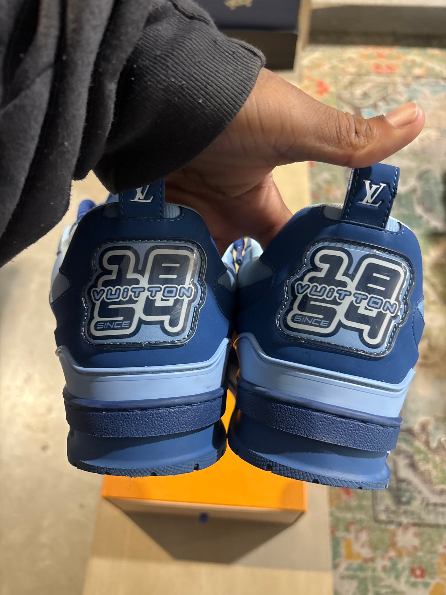 LV Skate Blue/Blue Used Sz 9