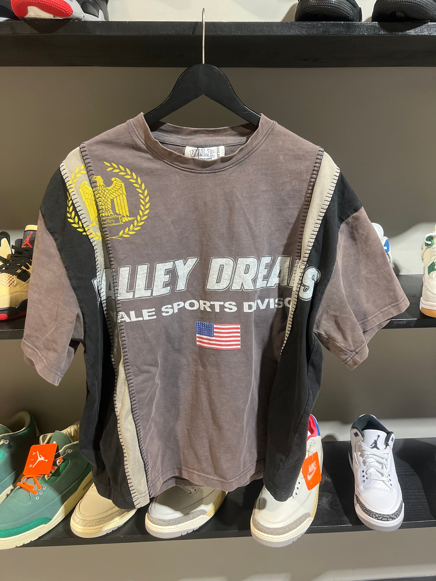 vale sports division tee cutnsew brown grey black