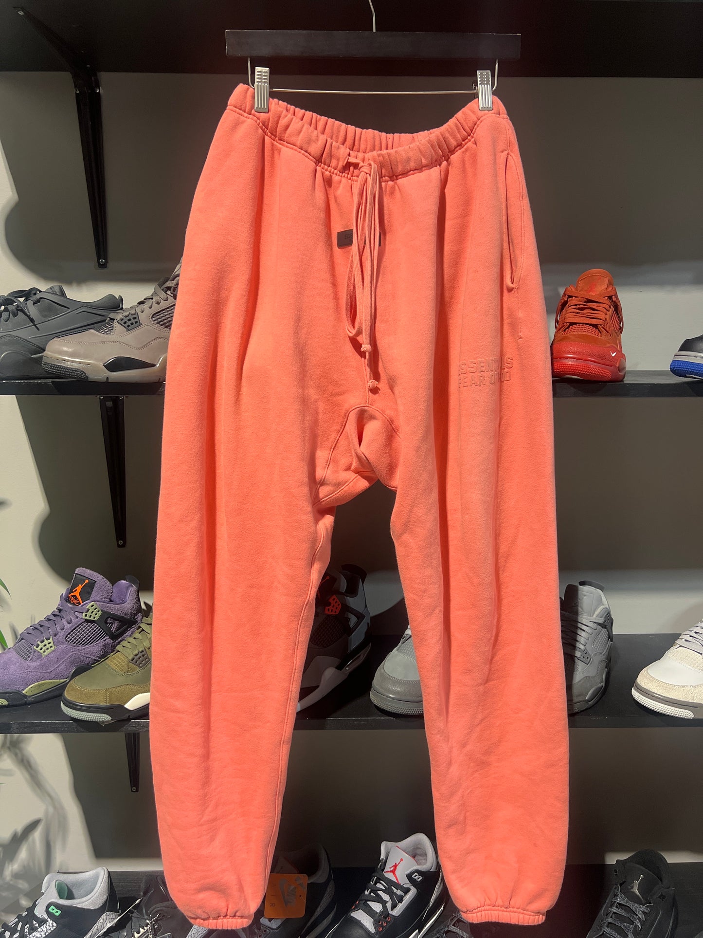 ESSENTIALS CORAL SWEATPANTS SZ XL