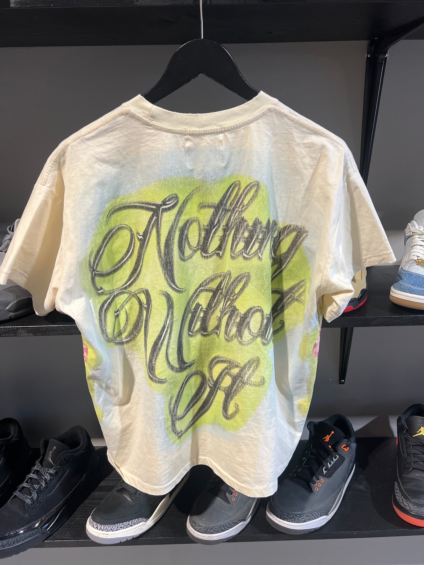 Vertabrae Prayer Tee Multi color Sz S