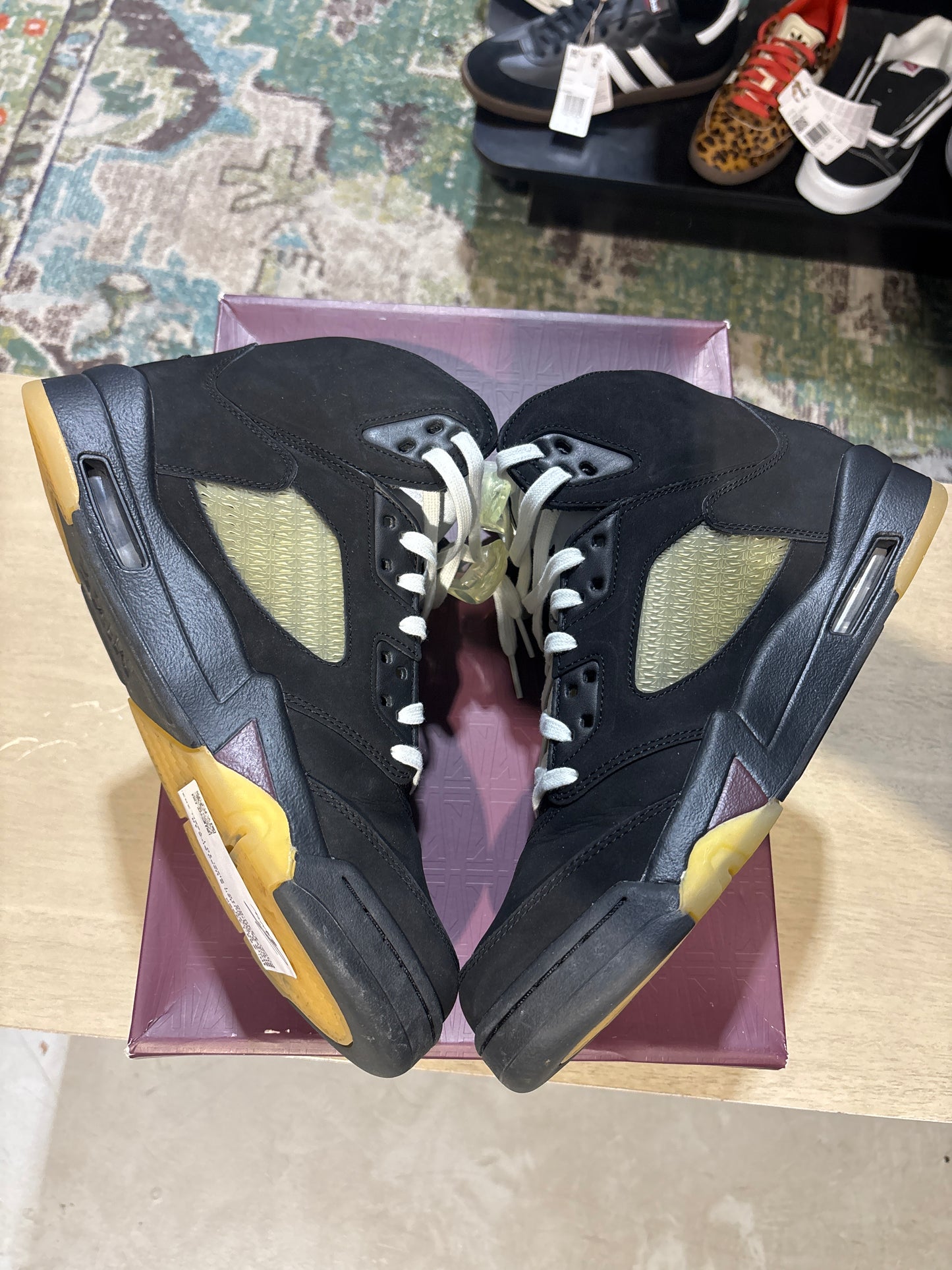 Black A MA Jordan 5 Used Size 10