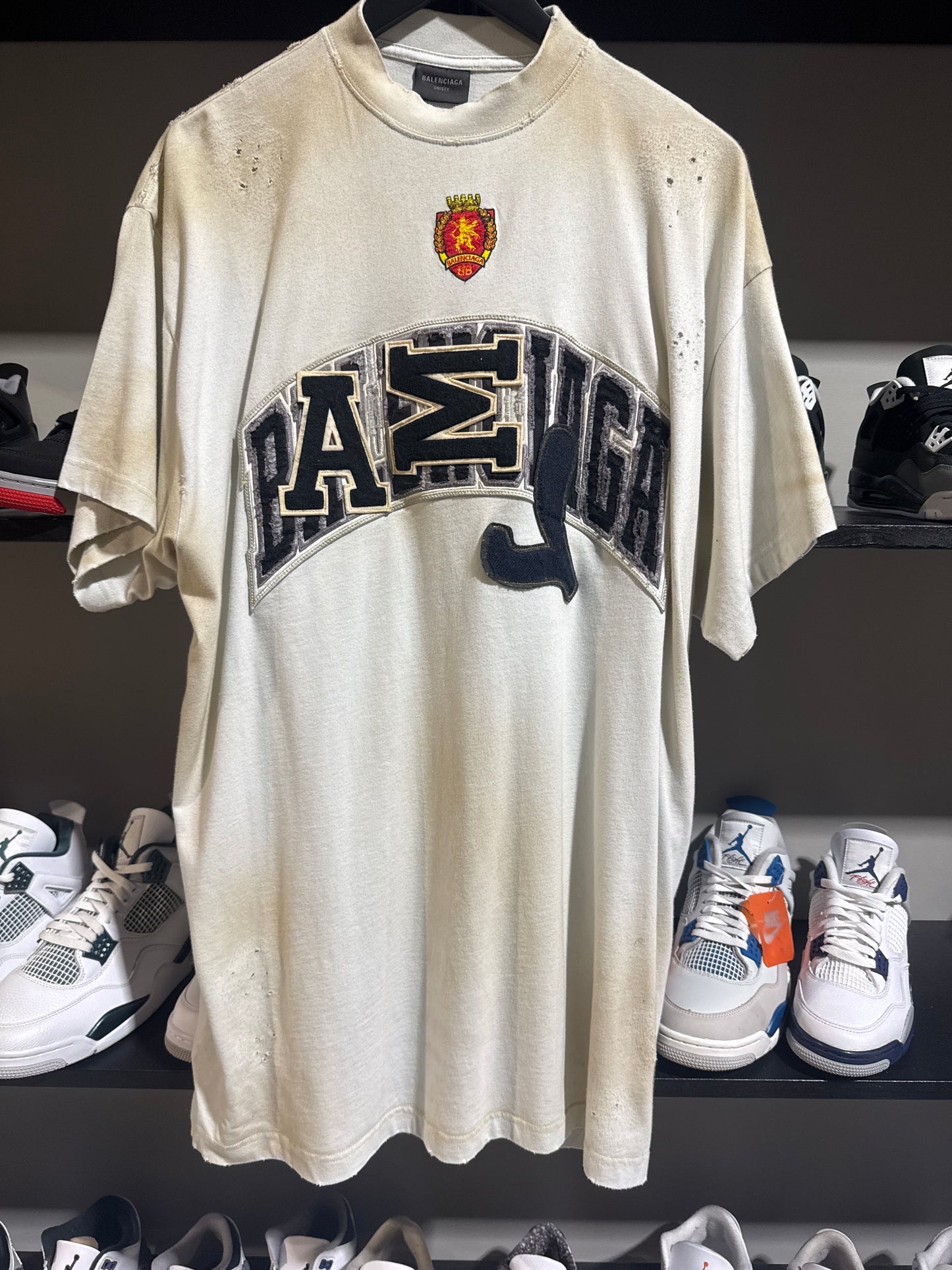 balenciaga skater cream tee