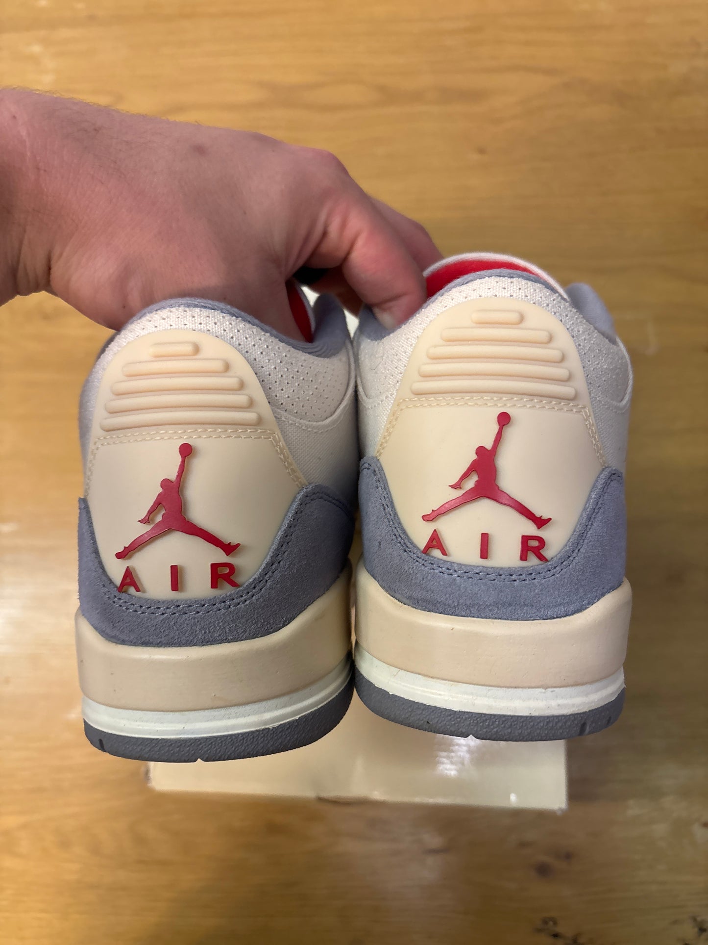Air Jordan 3 retro muslin used size 8.5