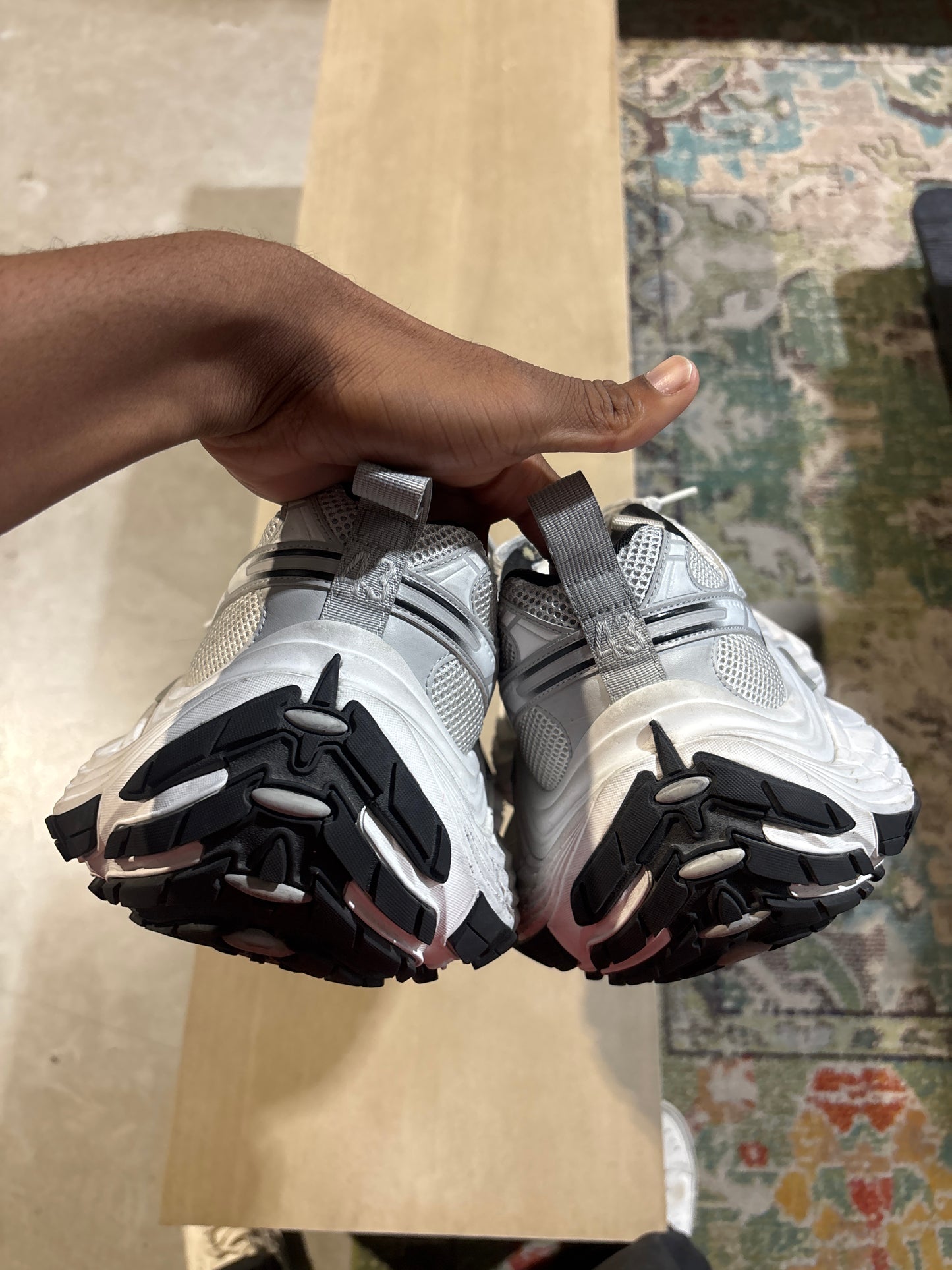 Balenciaga 6XL Grey/White Used Sz 10 NB