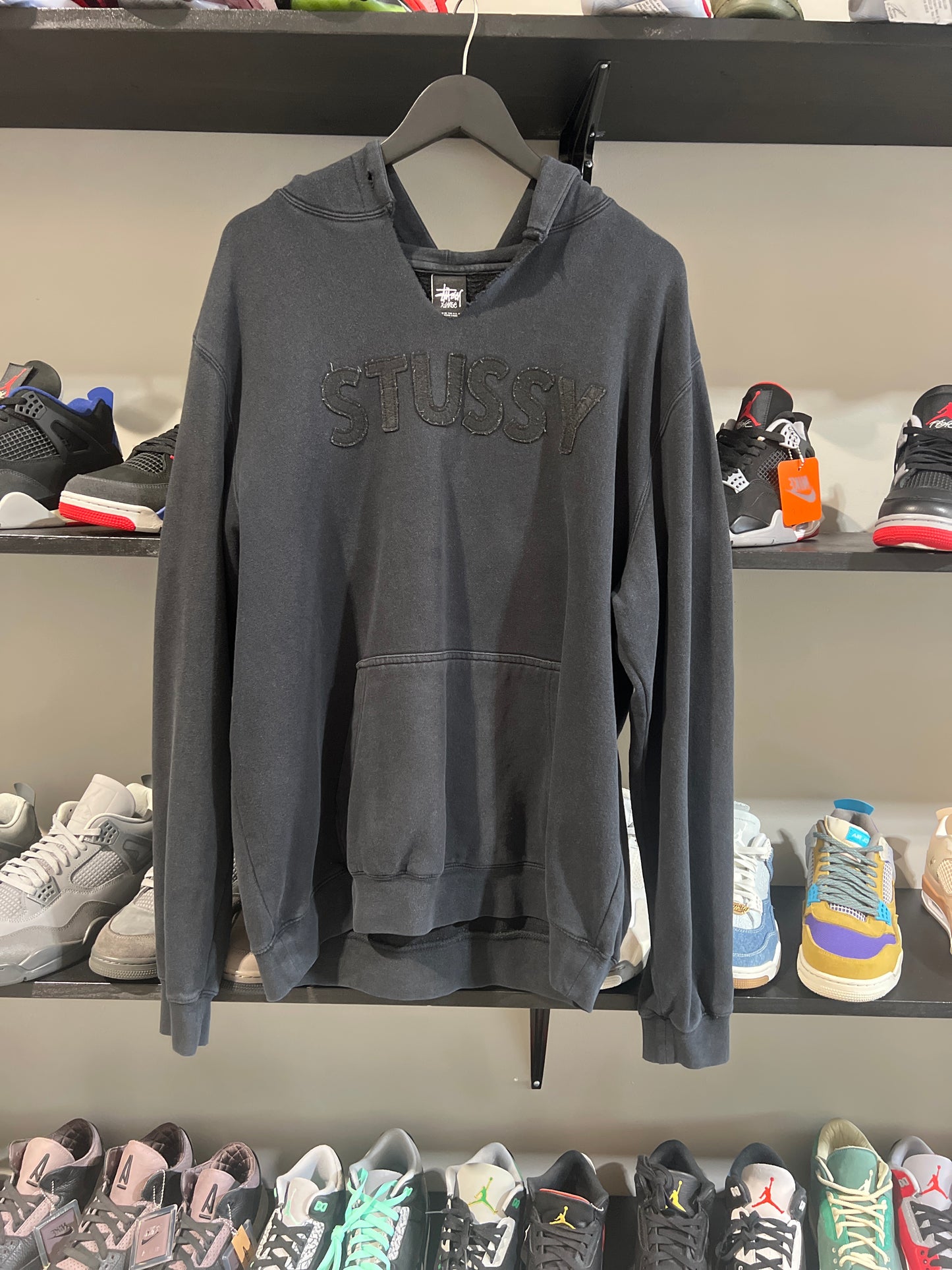 black stussy spellout logo hoodie