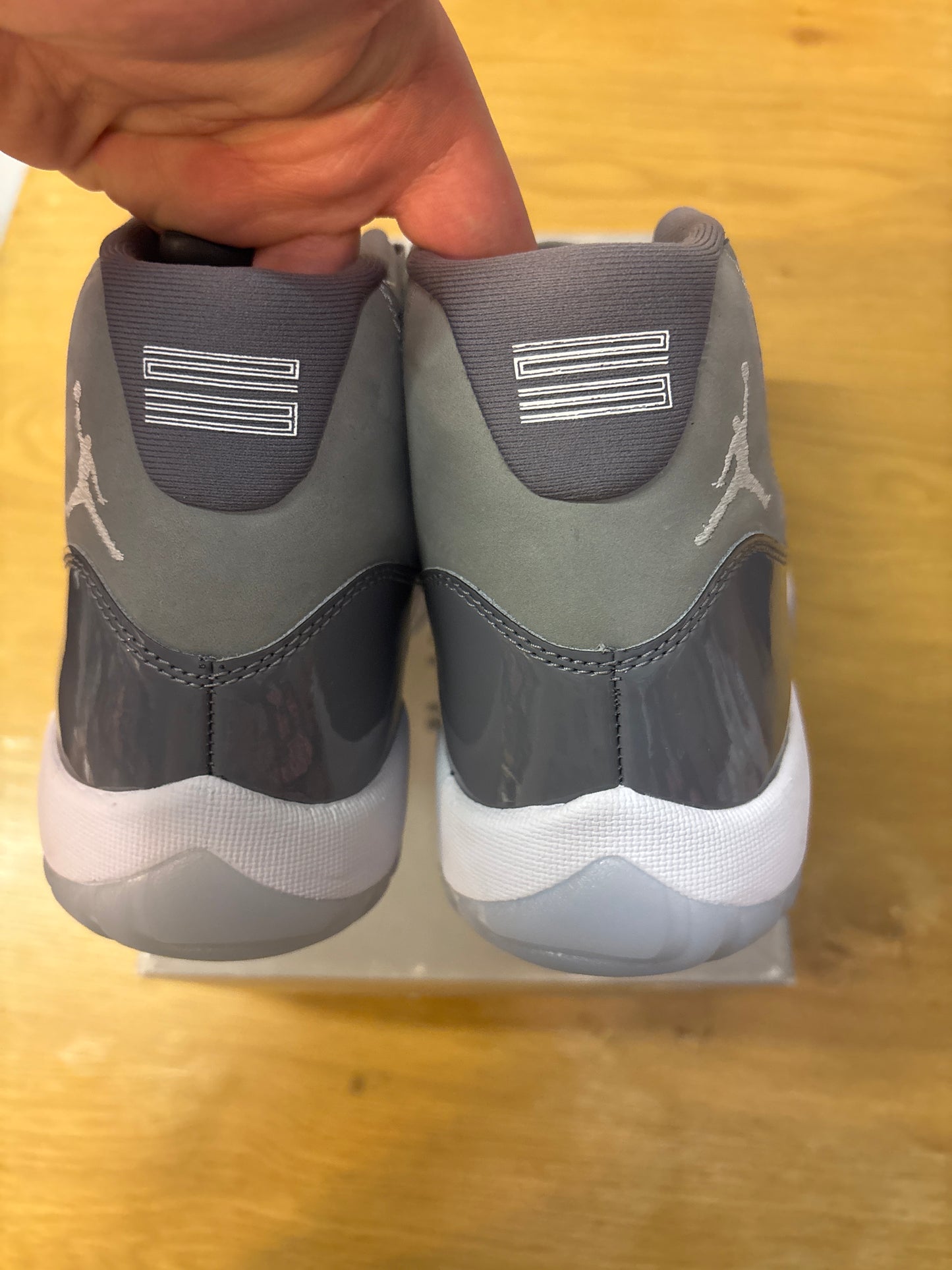 JORDAN 11 COOL GREY 2021 Used Sz 8.5 (1)
