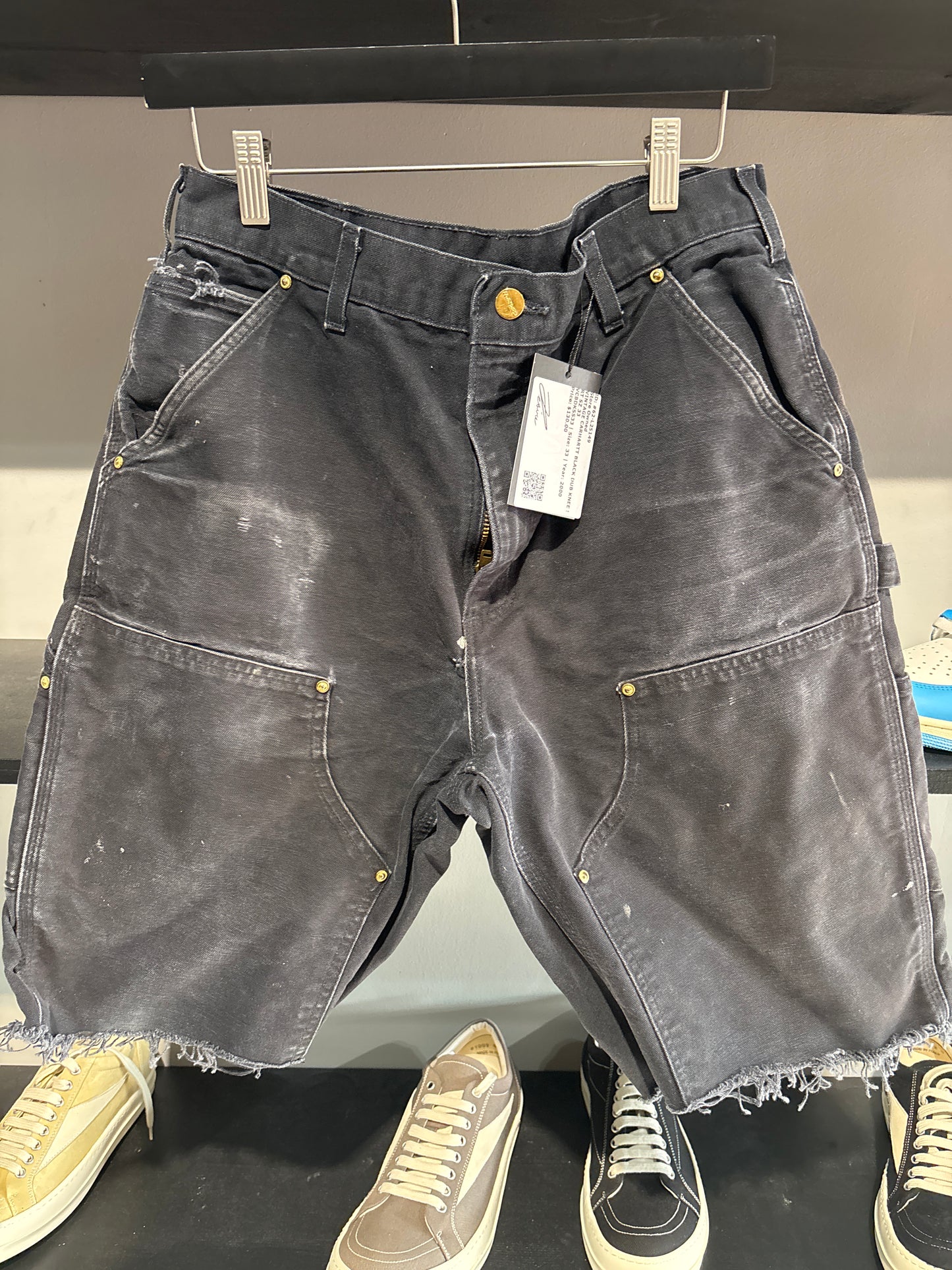 VINTAGE CARHARTT BLACK DUB KNEE SHORT SZ 33
