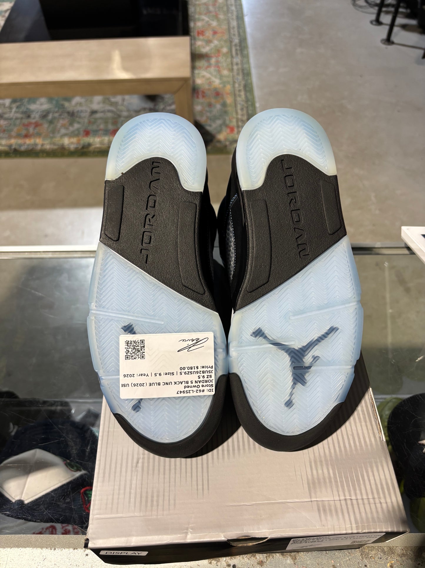 Air Jordan 5 university blue used 9.5