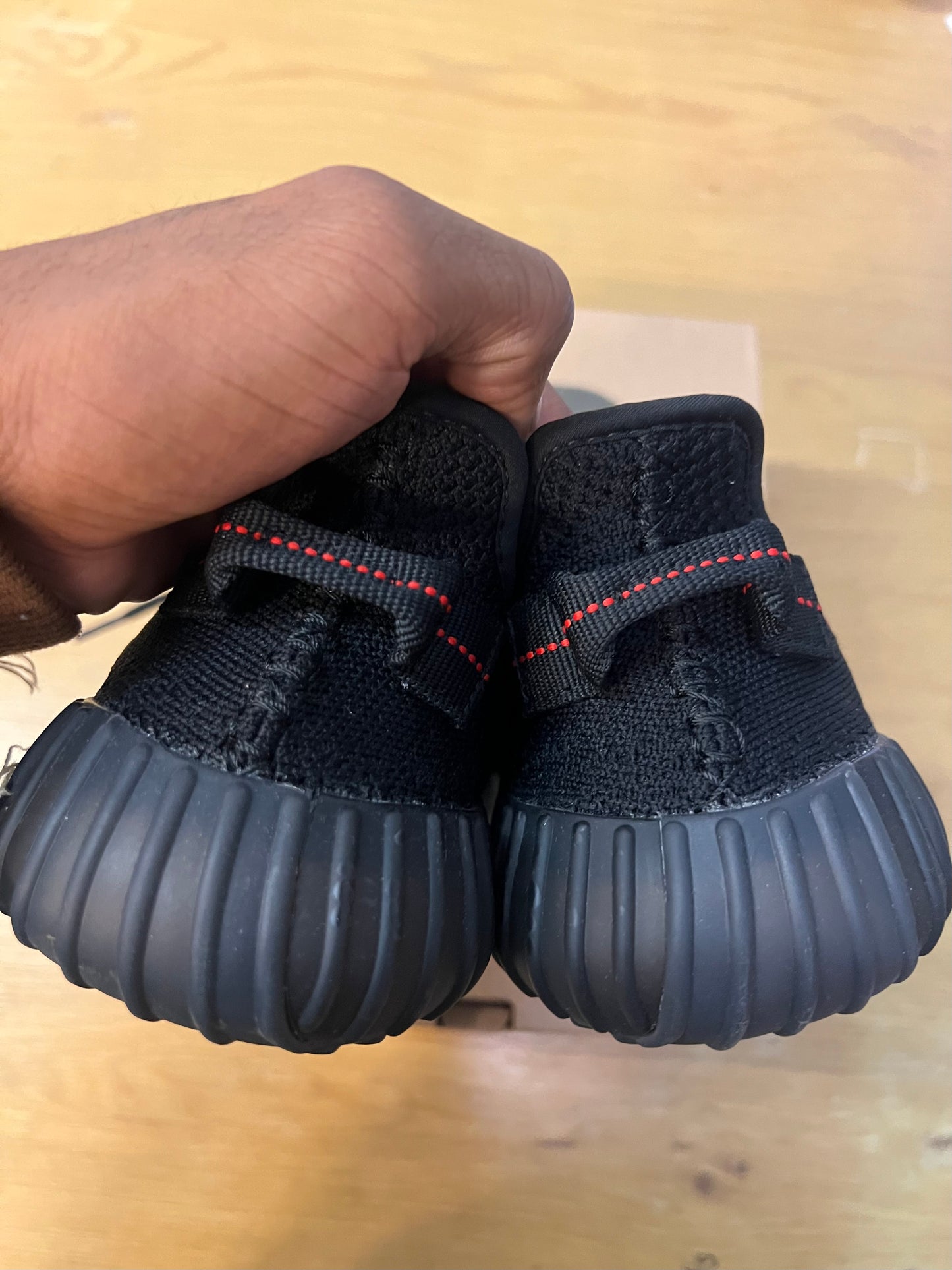 Yeezy boost 350 V2 Bred used sz 6.5