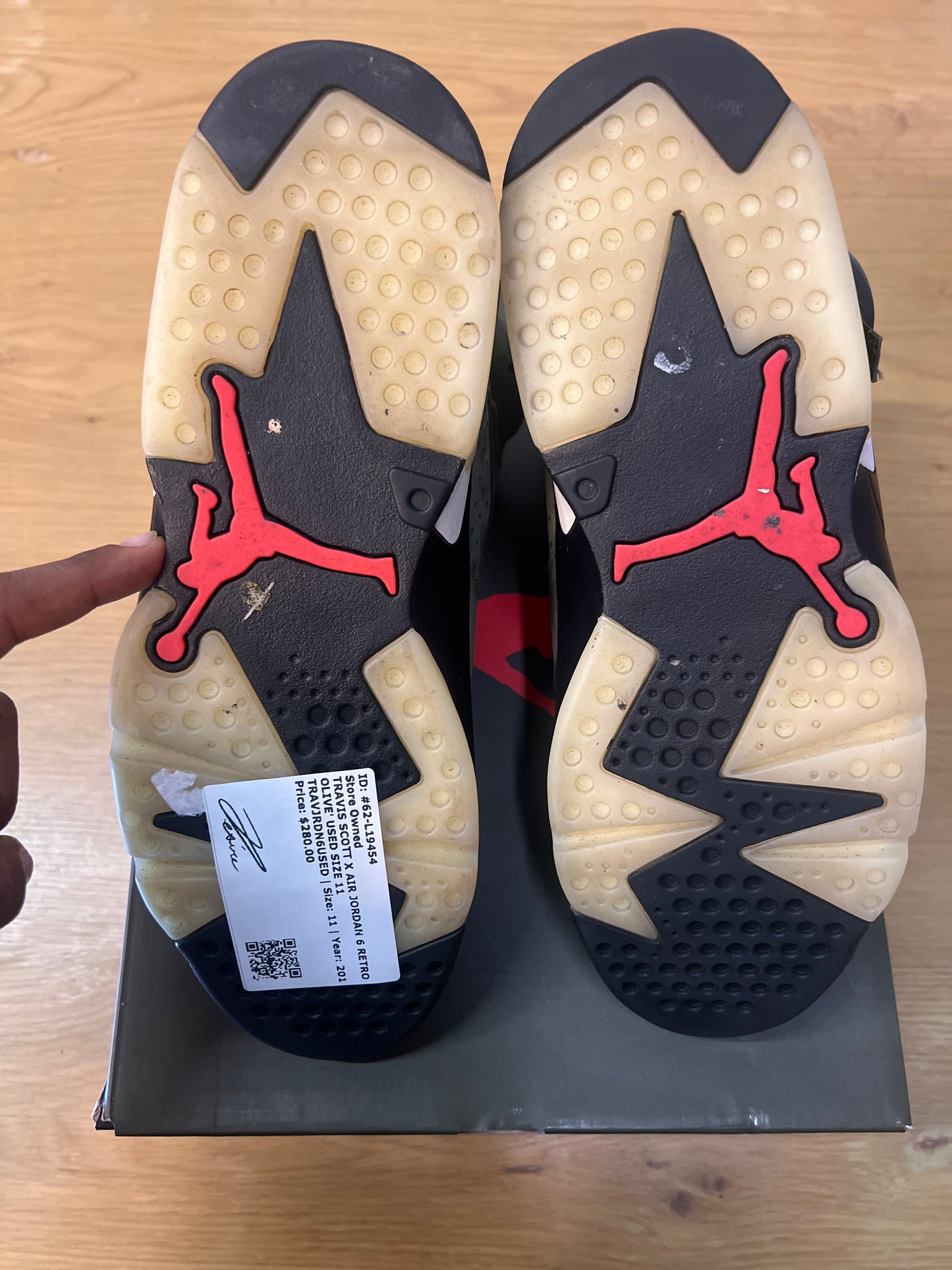 TRAVIS SCOTT X AIR JORDAN 6 RETRO OLIVE USED SIZE 11