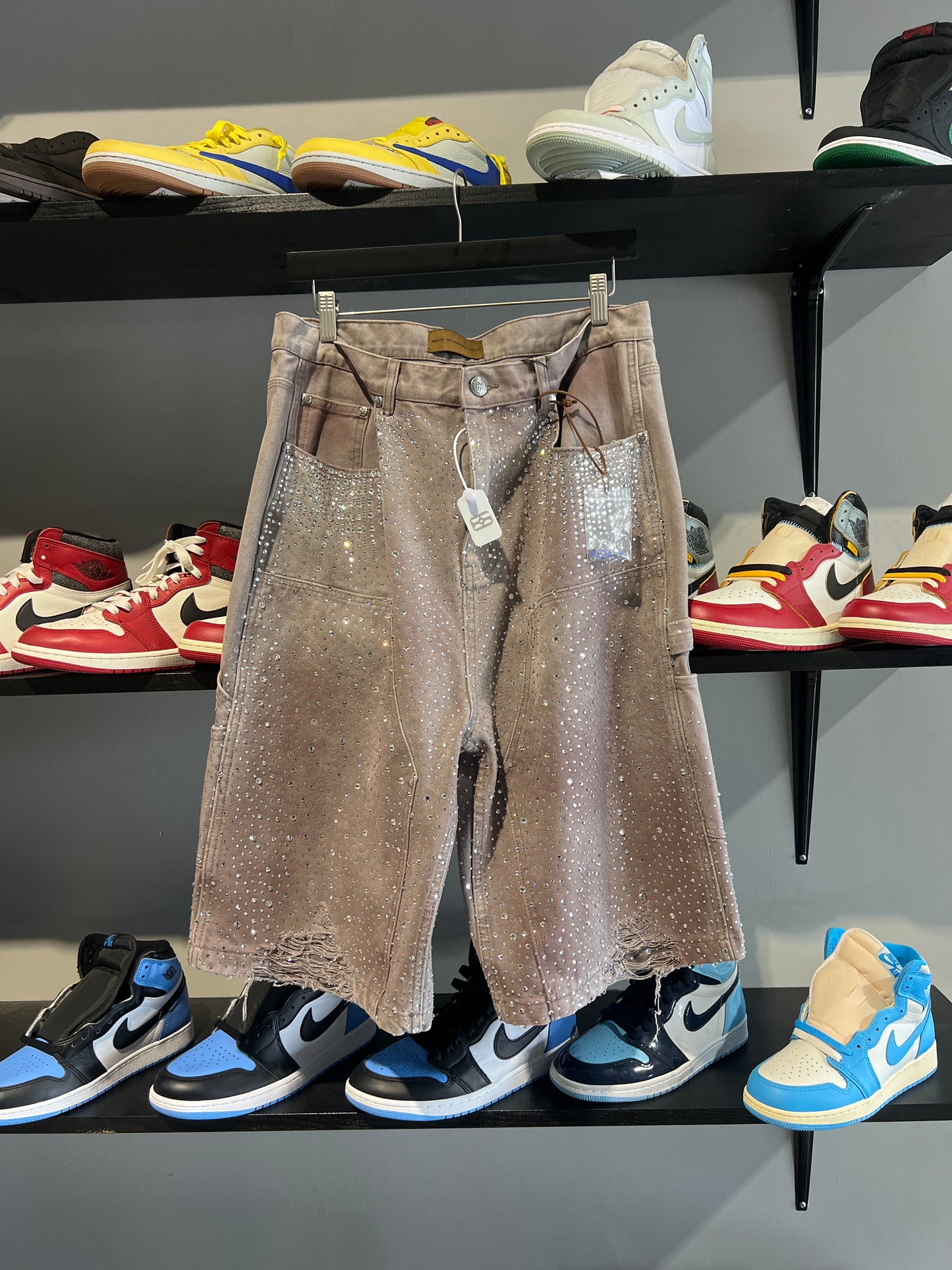 boarc diamond redial shorts brown