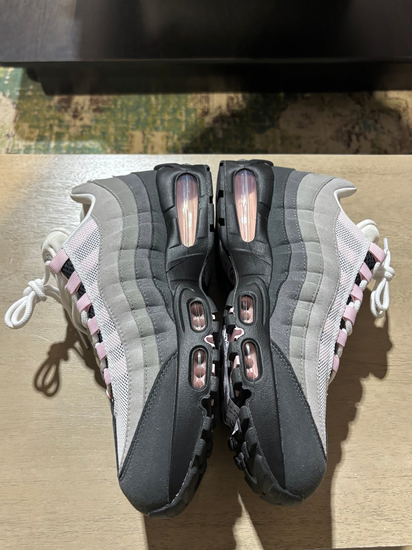 Airmax 95 Soft Pink Used Sz 10.5W NB