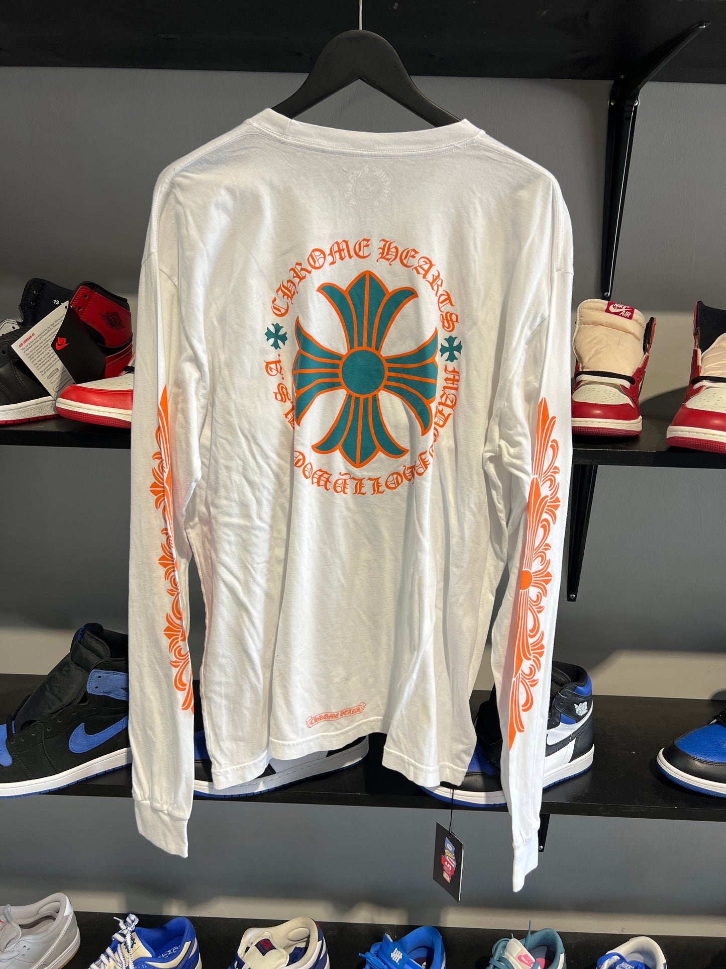 CHROME HEARTS MIAMI ART BASEL EXCLUSIVE L/S T-SHIRT WHITE/GREEN/ORANGE USED