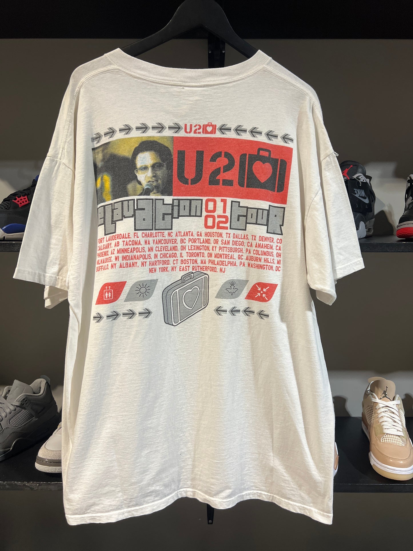 Vintage U2 tour tee 2001