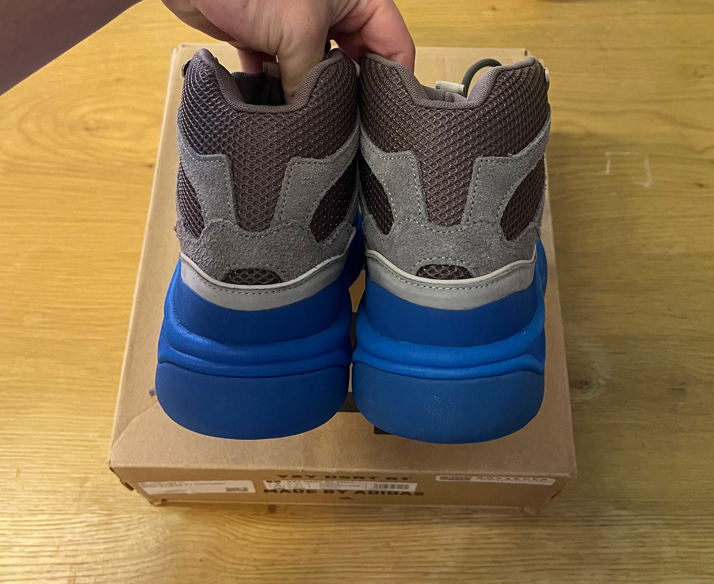 YEEZY DESERT BOOT TAUPE BLUE used (2)