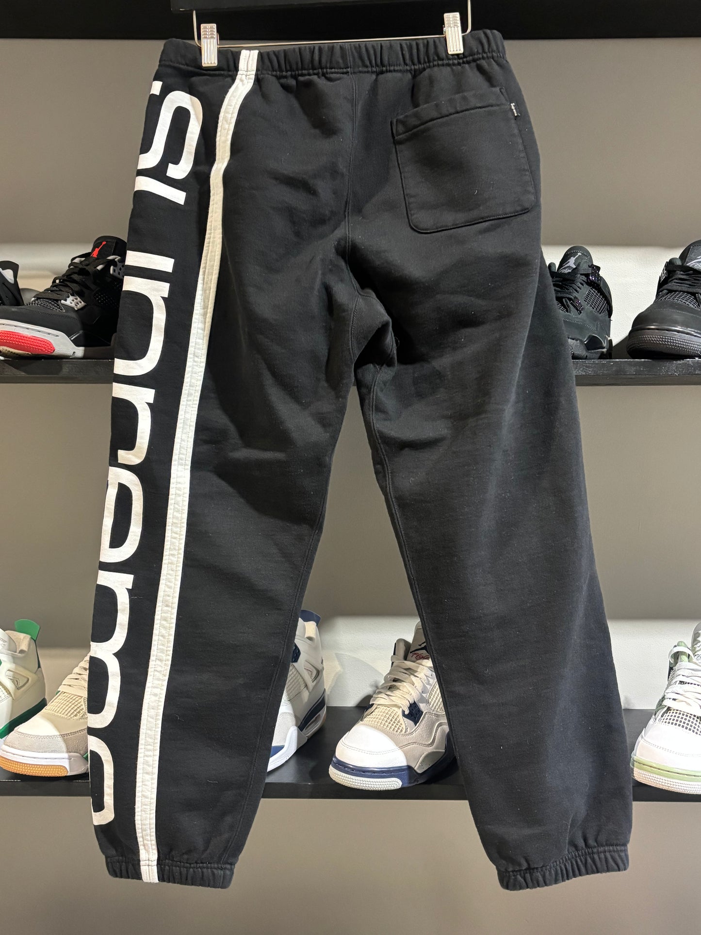 Supreme Big Logo Spell Out Black Sweatpants