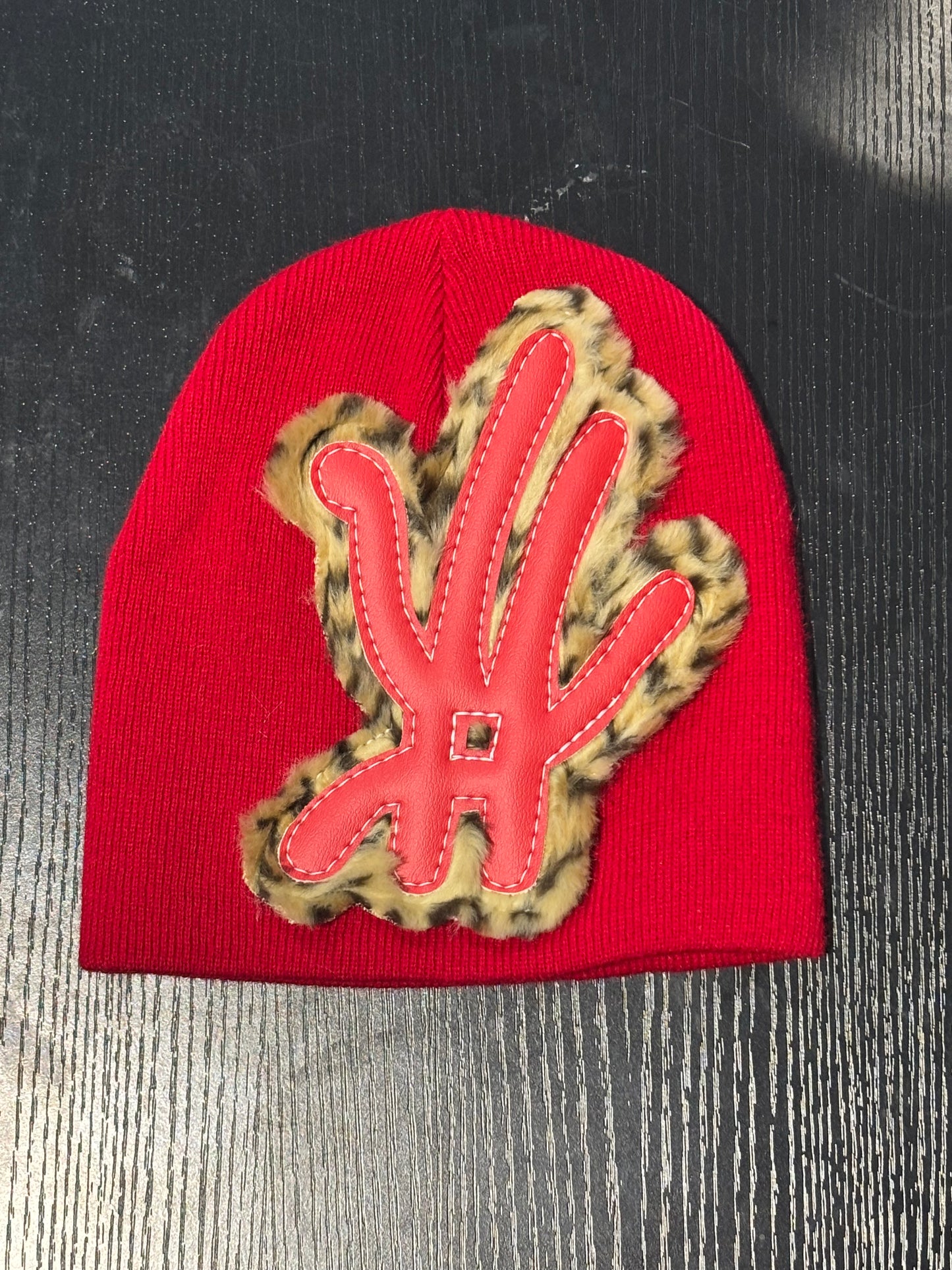 YKWYK BEANIE RED/CHEETAH REGULAR