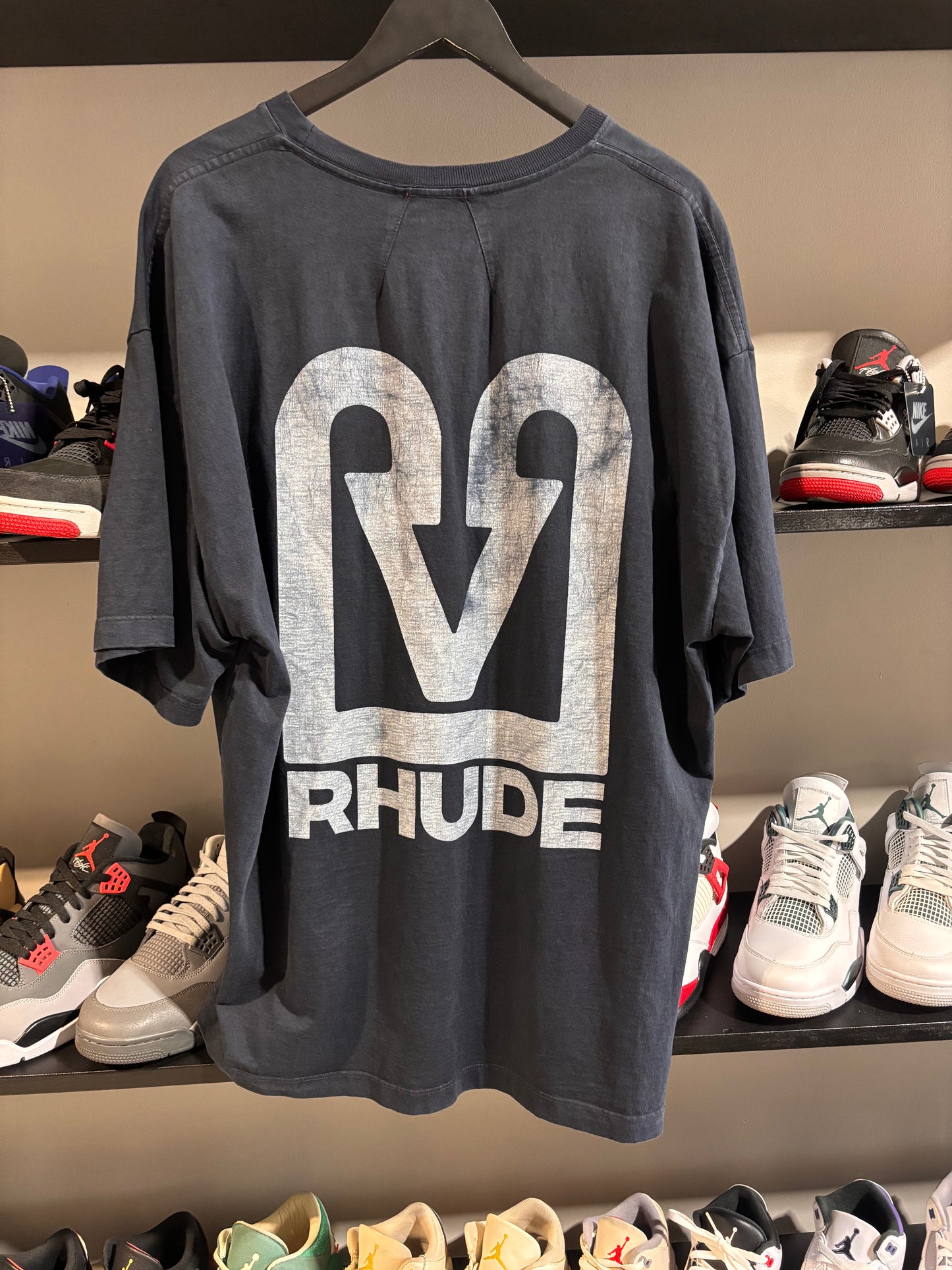 rhude black cat t shirt