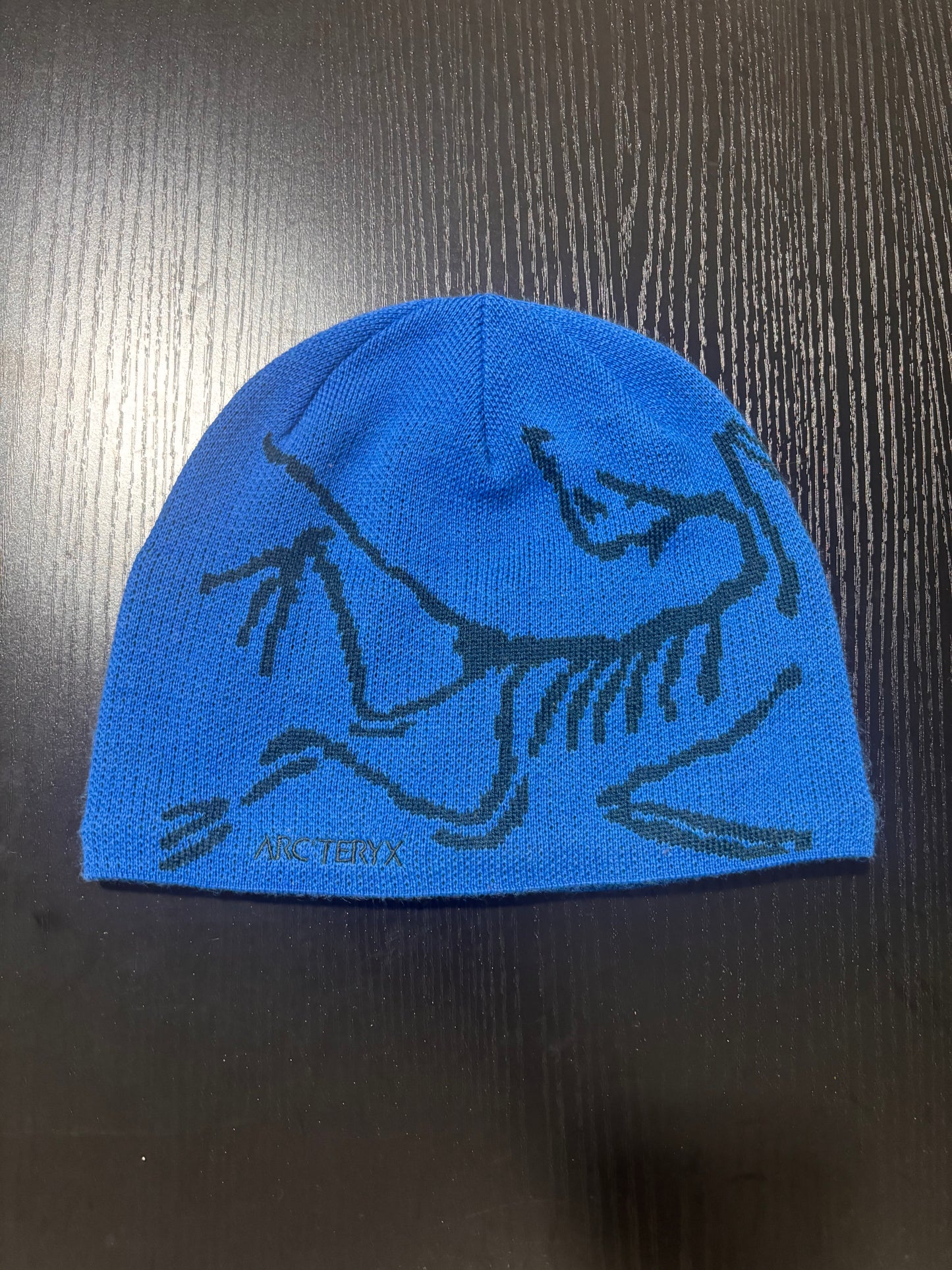 arcteryx beanie blue and green