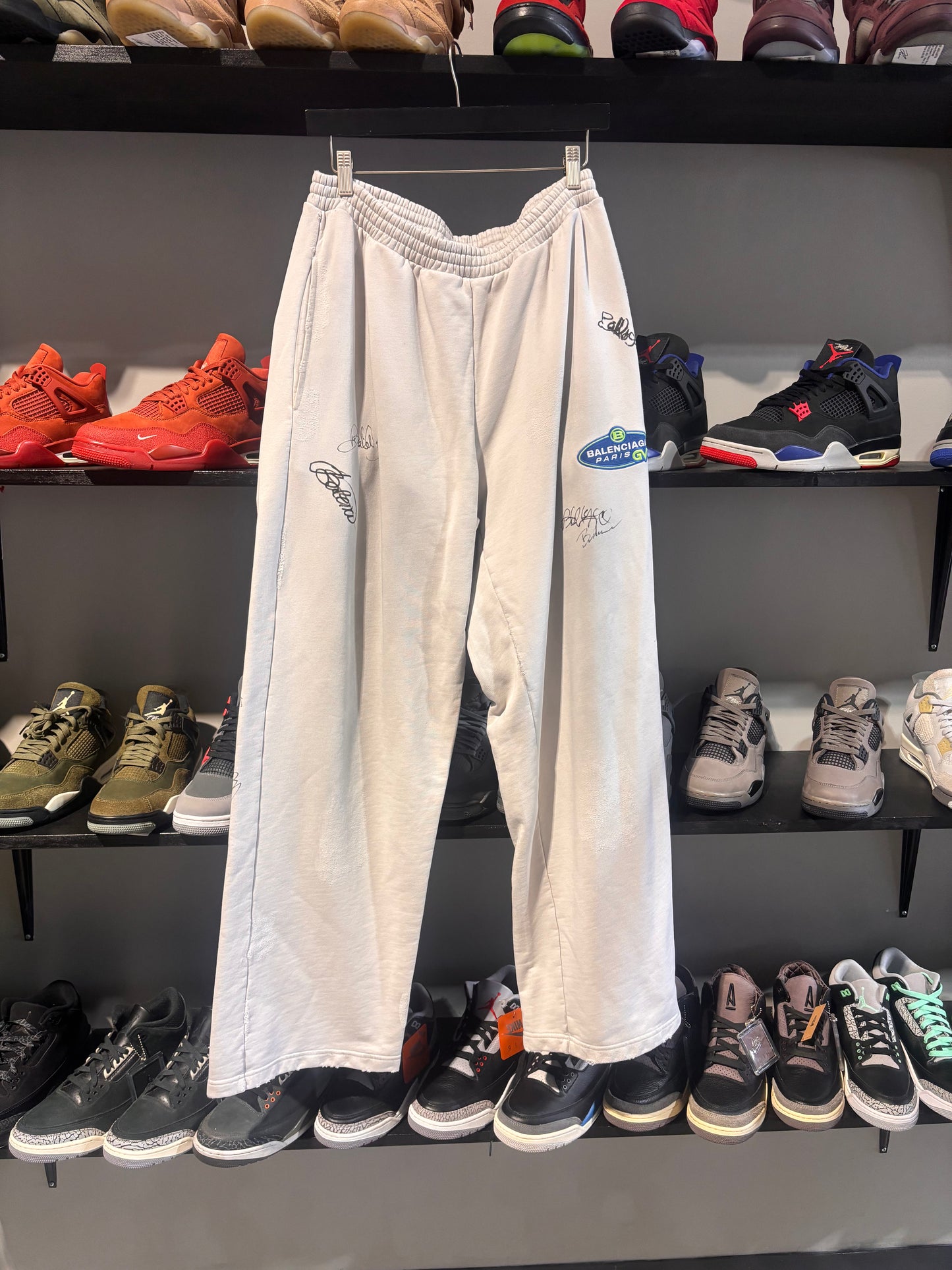 balenciaga paris gv10 banana sweats