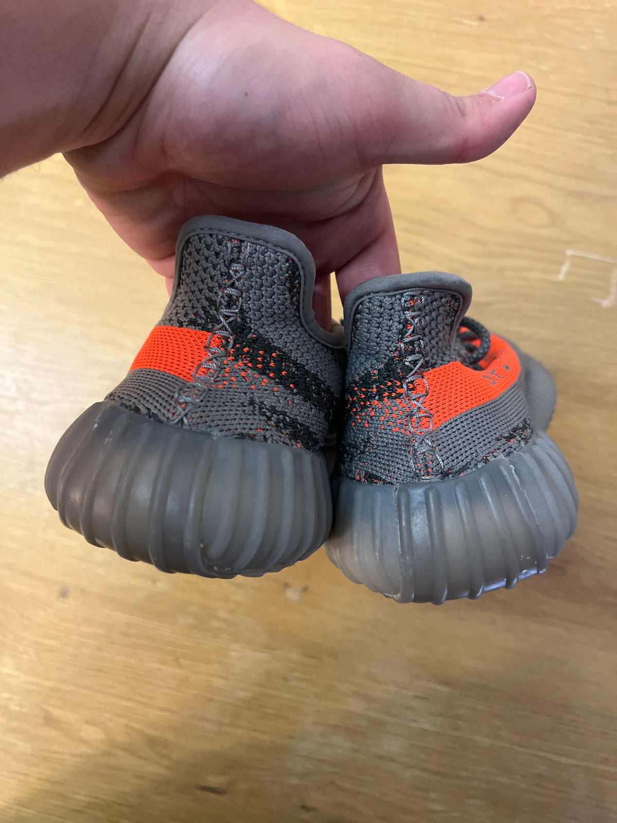 adidas Yeezy Boost 350 V2 Beluga - Pre-Owned