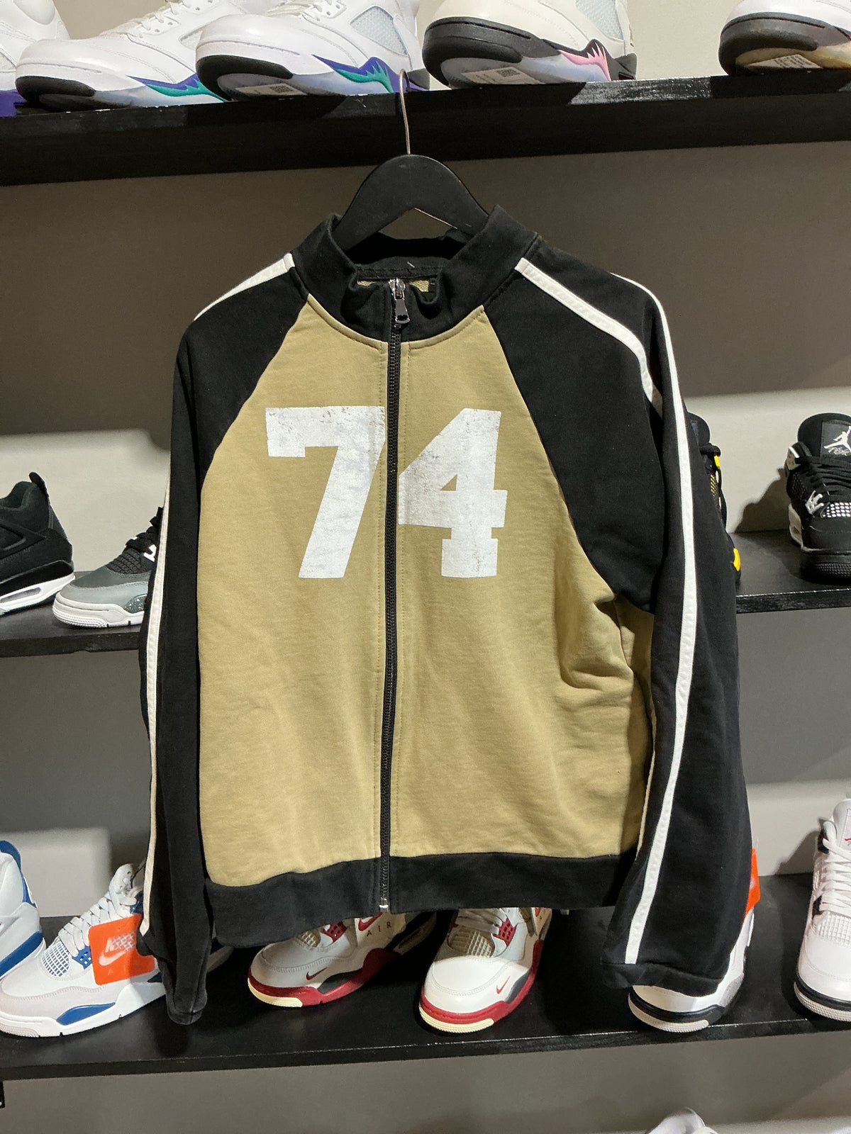 74 Is War Olive/Black Zipup Sz L - Pre-Owned