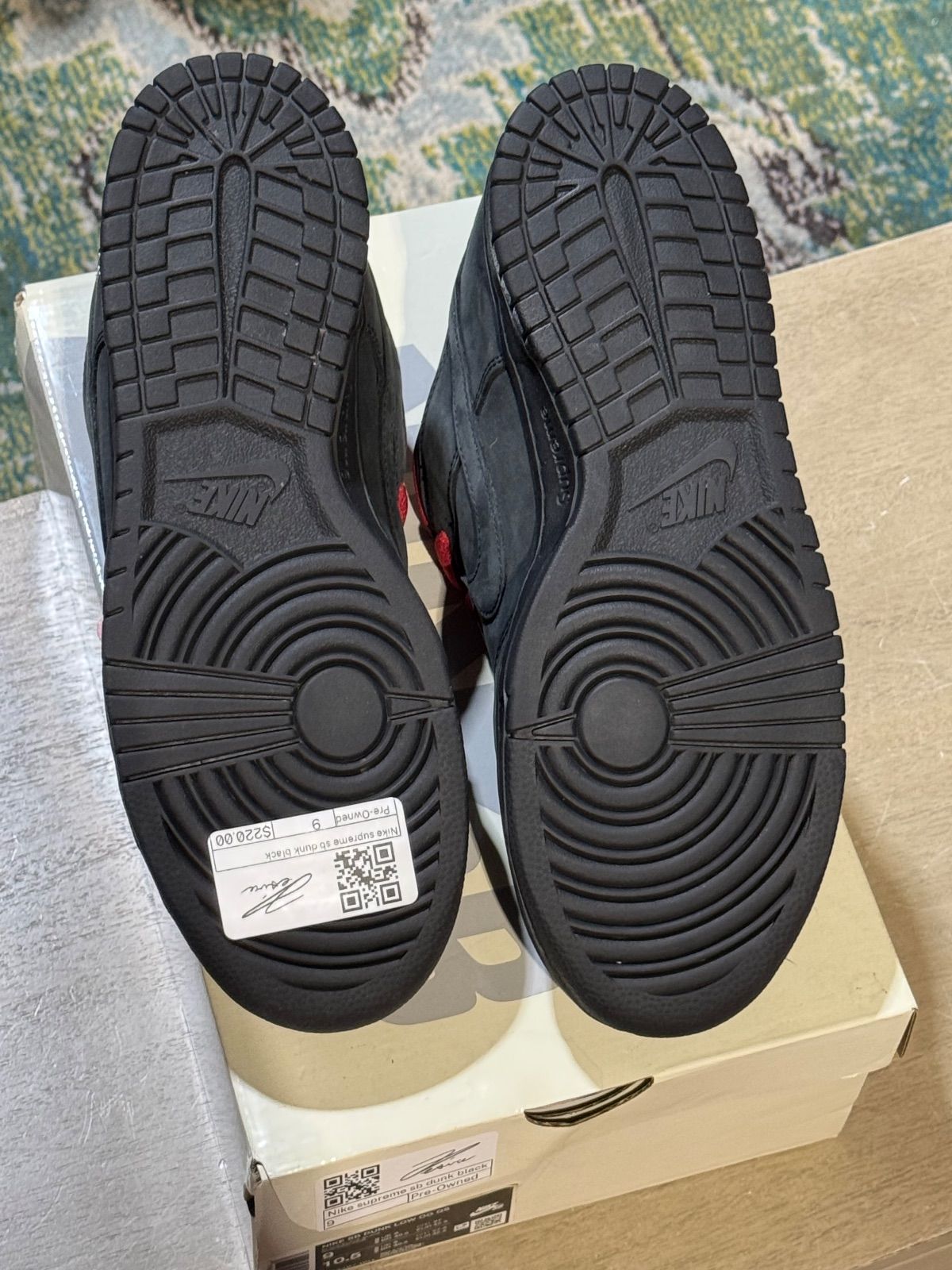 Nike SB Dunk Low Supreme 94 Black - Pre-Owned