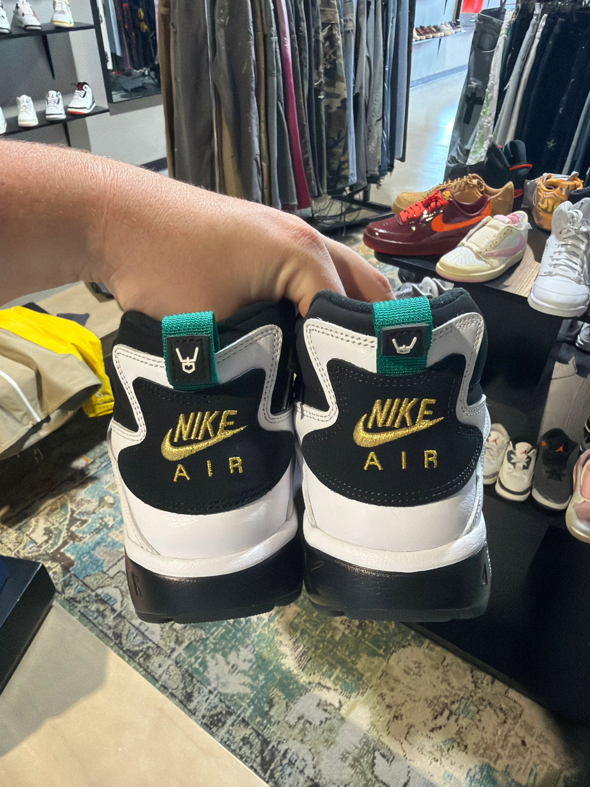 Nike Air Diamond Turf Emerald - Pre-Owned NB