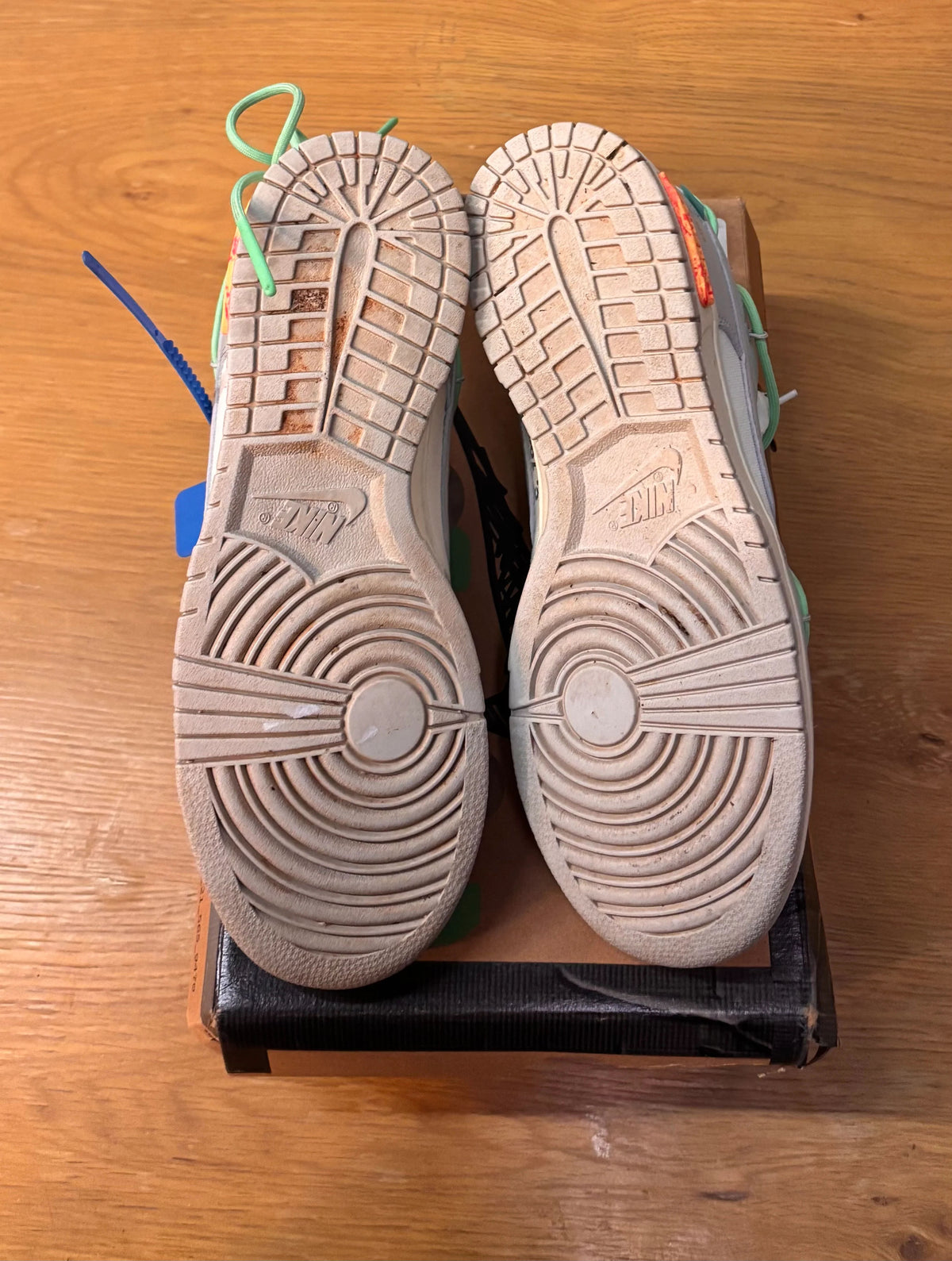 Nike Dunk Low Off-White Lot 26 - Pre-Owned