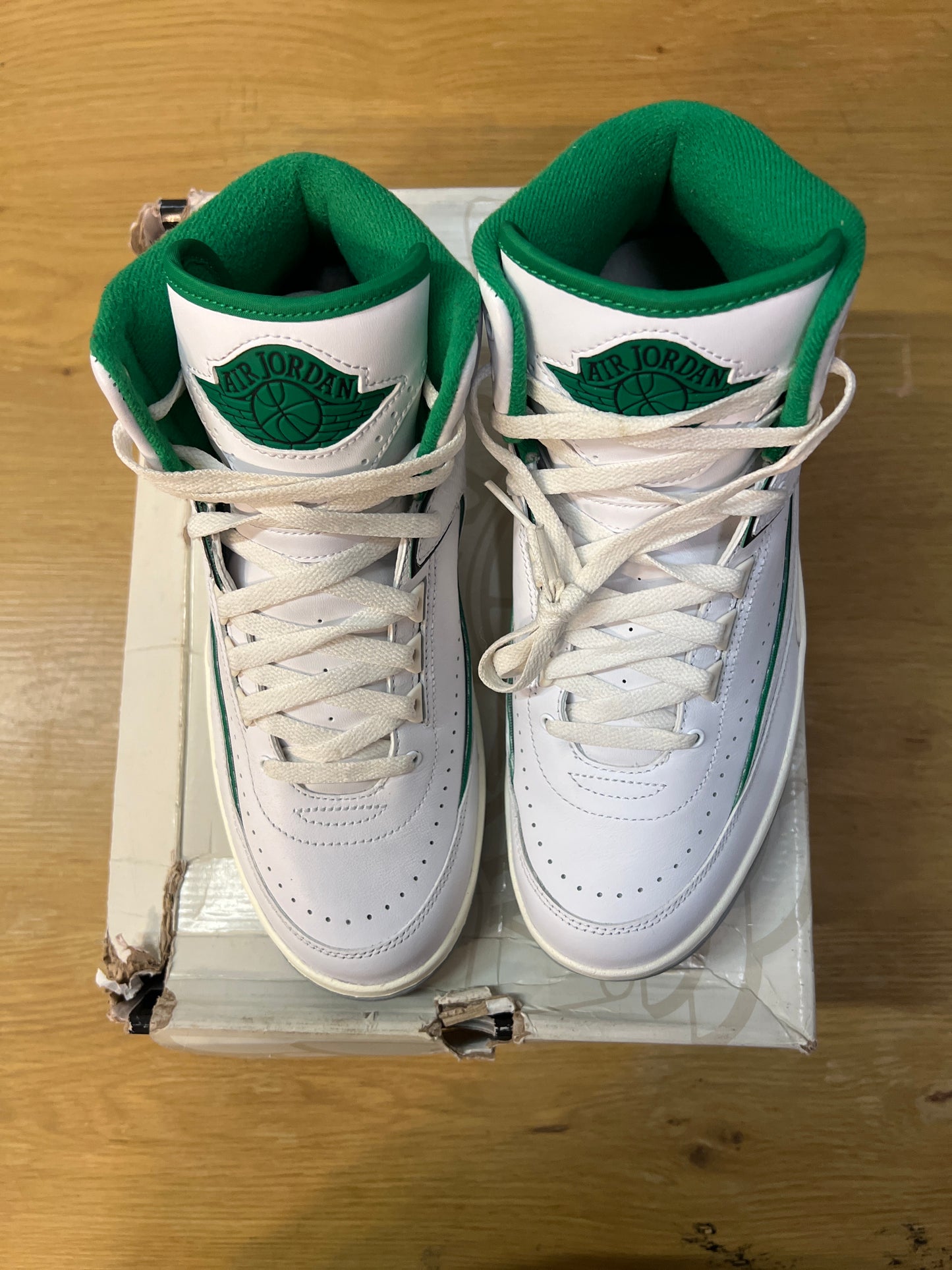 JORDAN 2 LUCKY GREEN USED SZ 9.5