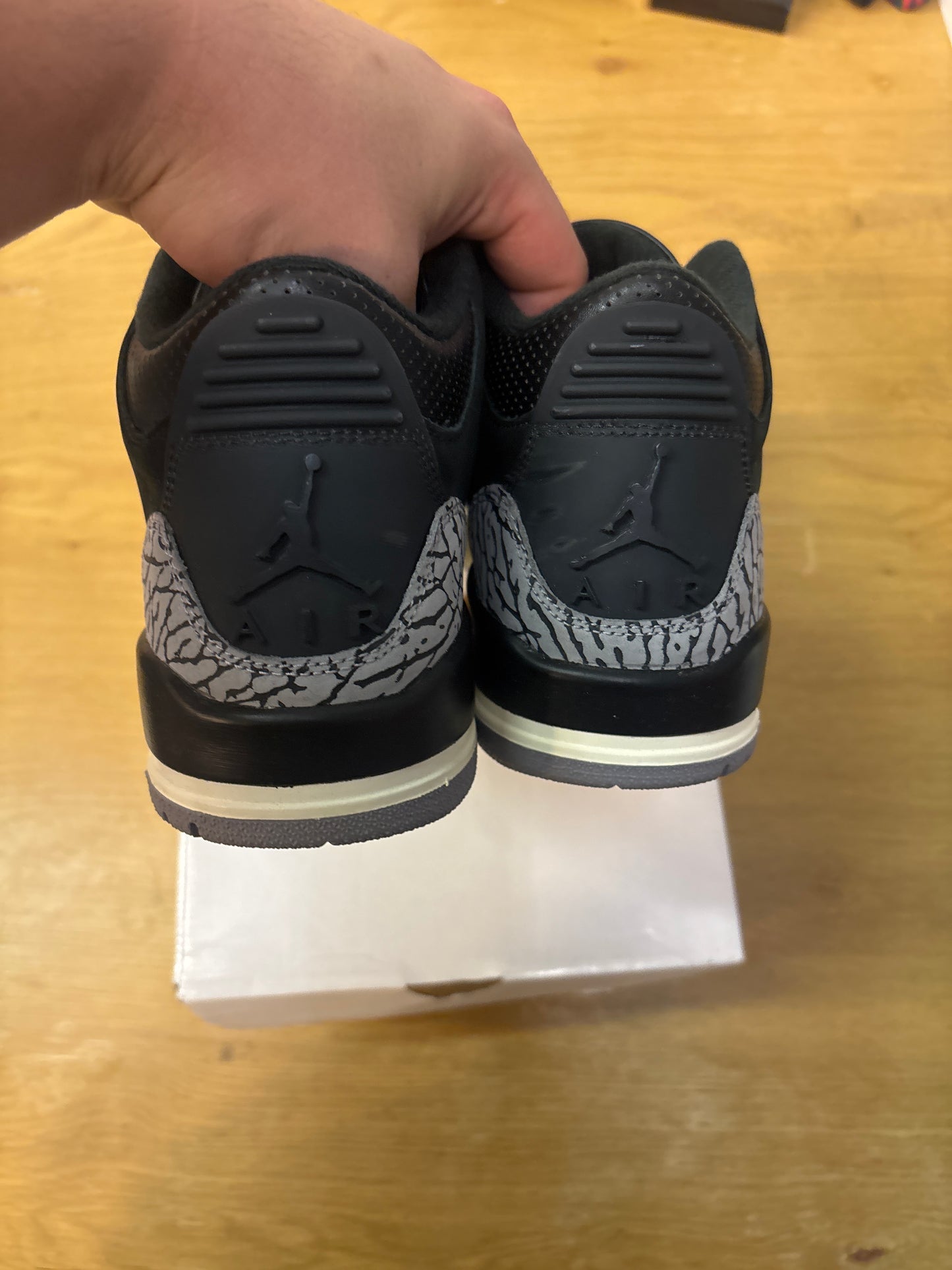WMNS JORDAN 3 OFF NOIR Used Sz 10W