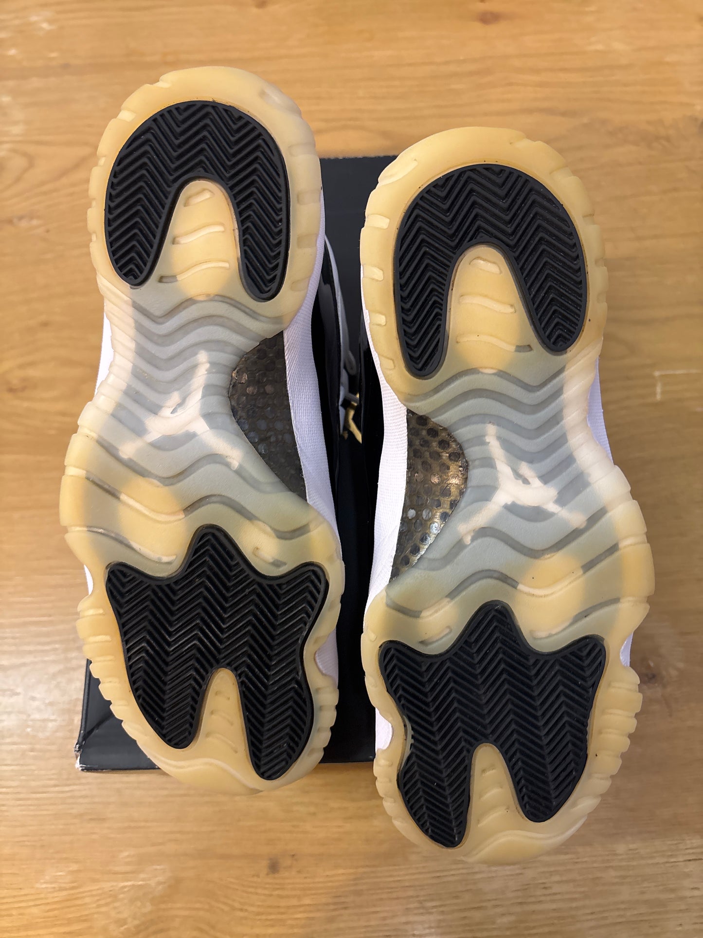 JORDAN 11 DMP 2023 Used Sz 9.5