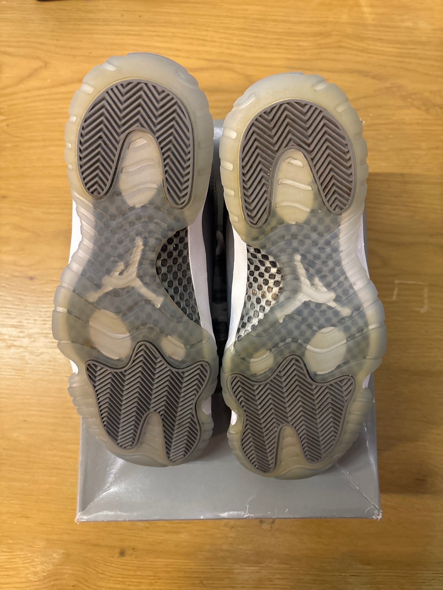 Jordan 11 Cool Grey Used Sz 10